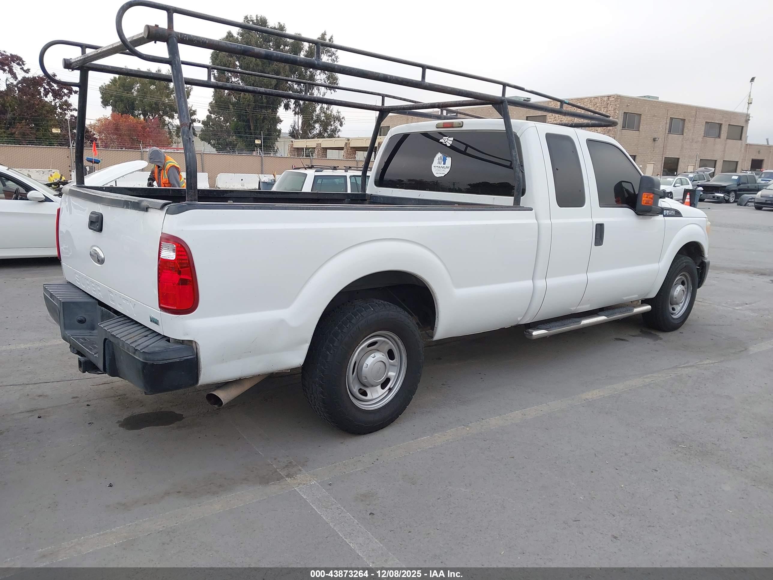 FORD F-250 image 4