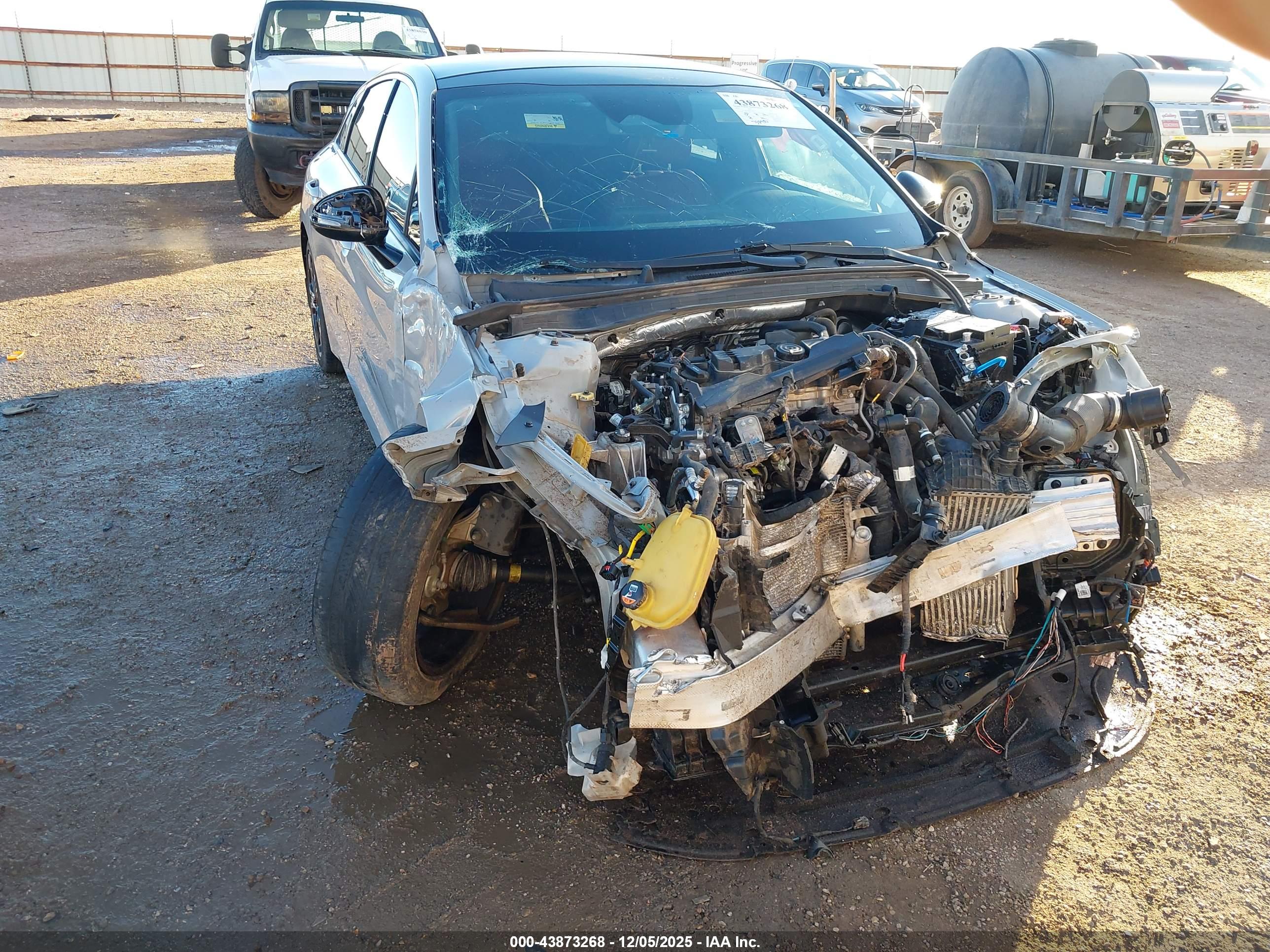 KIA K5 image 6