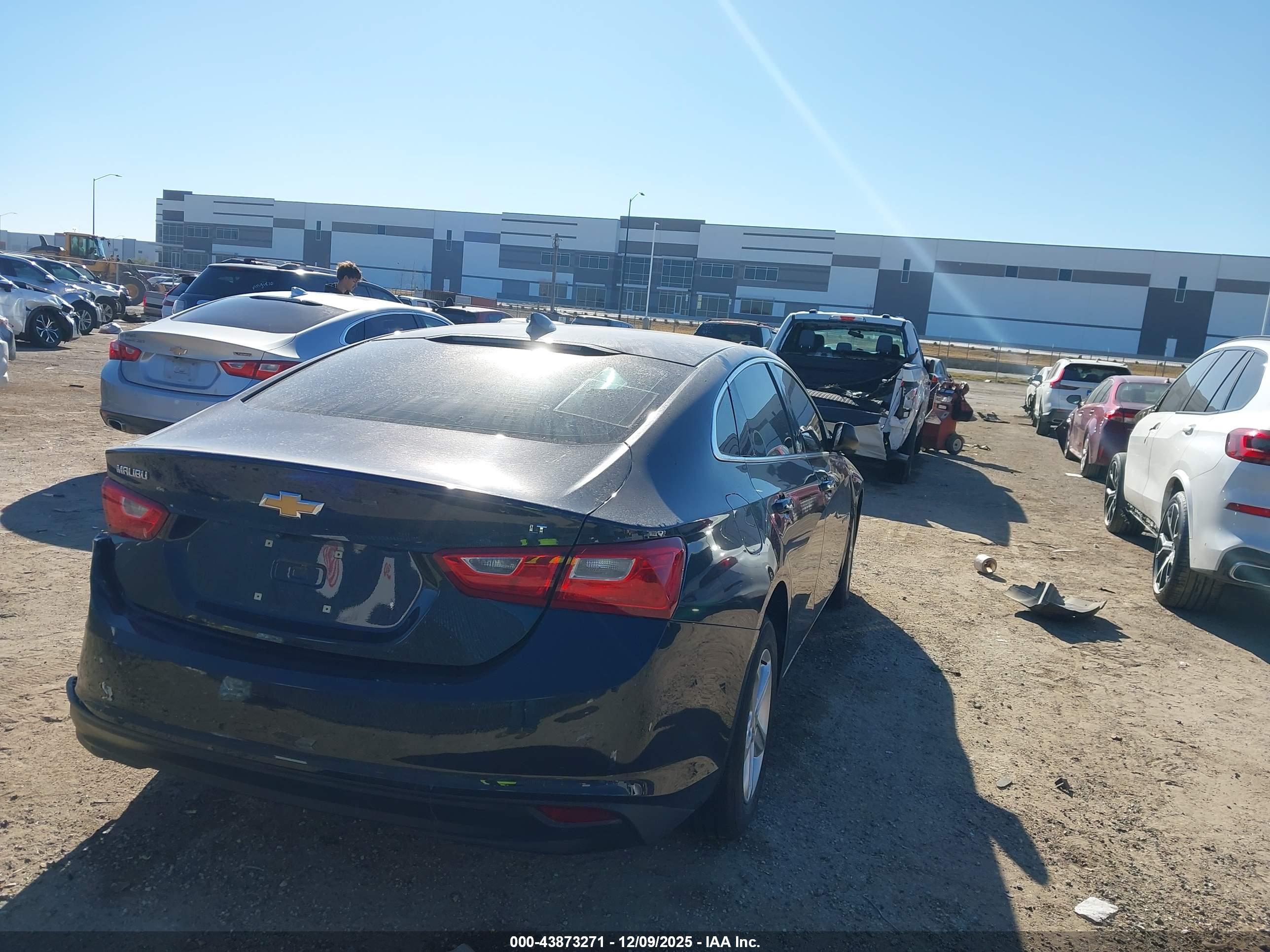 CHEVROLET MALIBU image 4