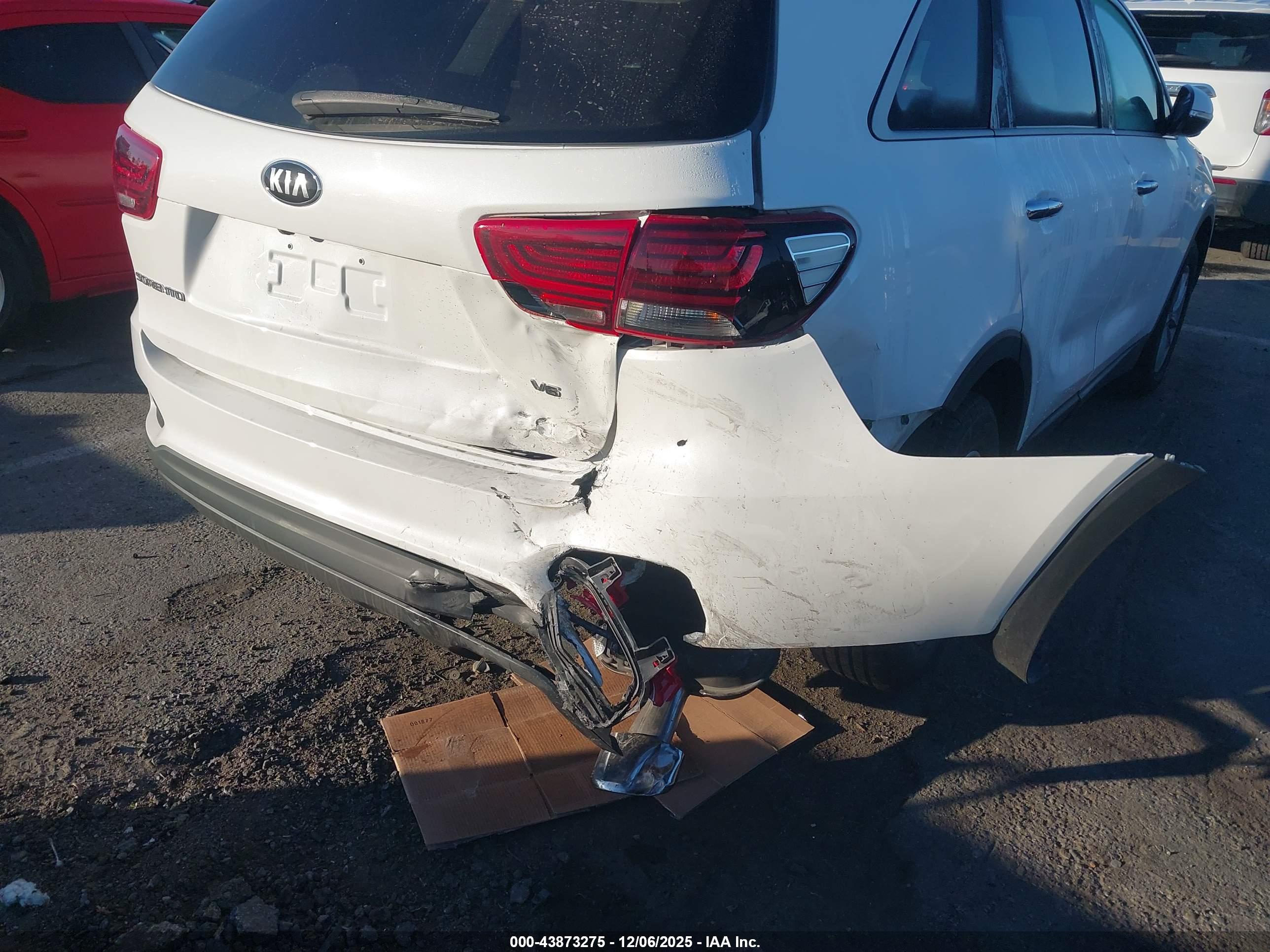 KIA SORENTO image 6