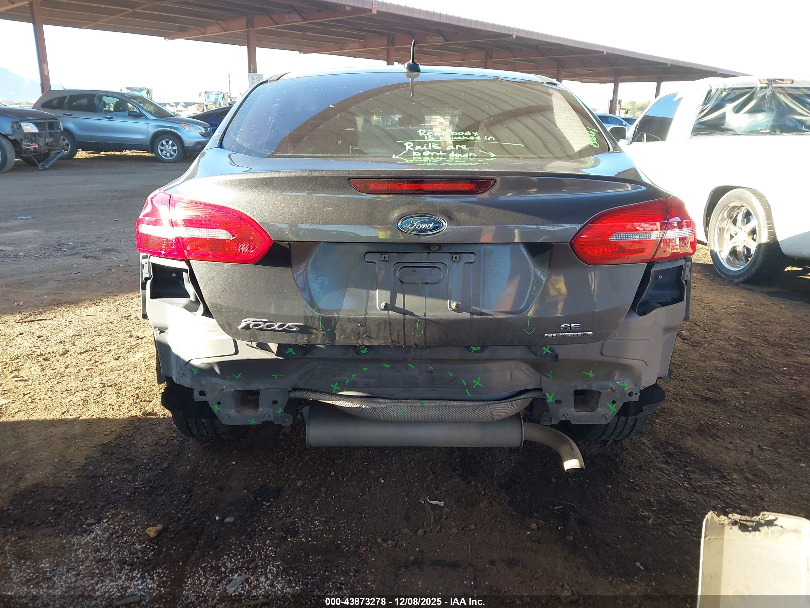 FORD FOCUS image 6