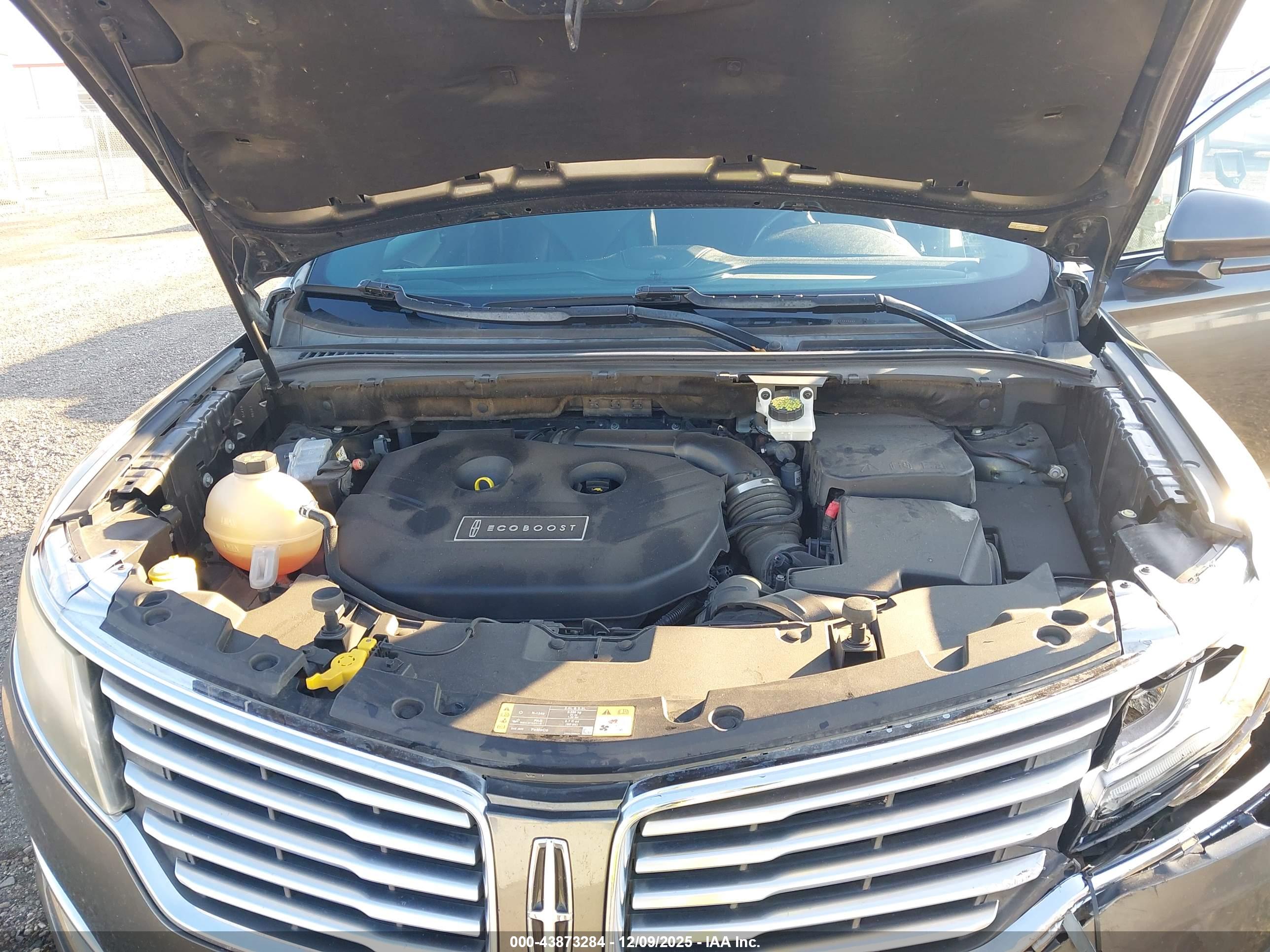 LINCOLN MKC image 10