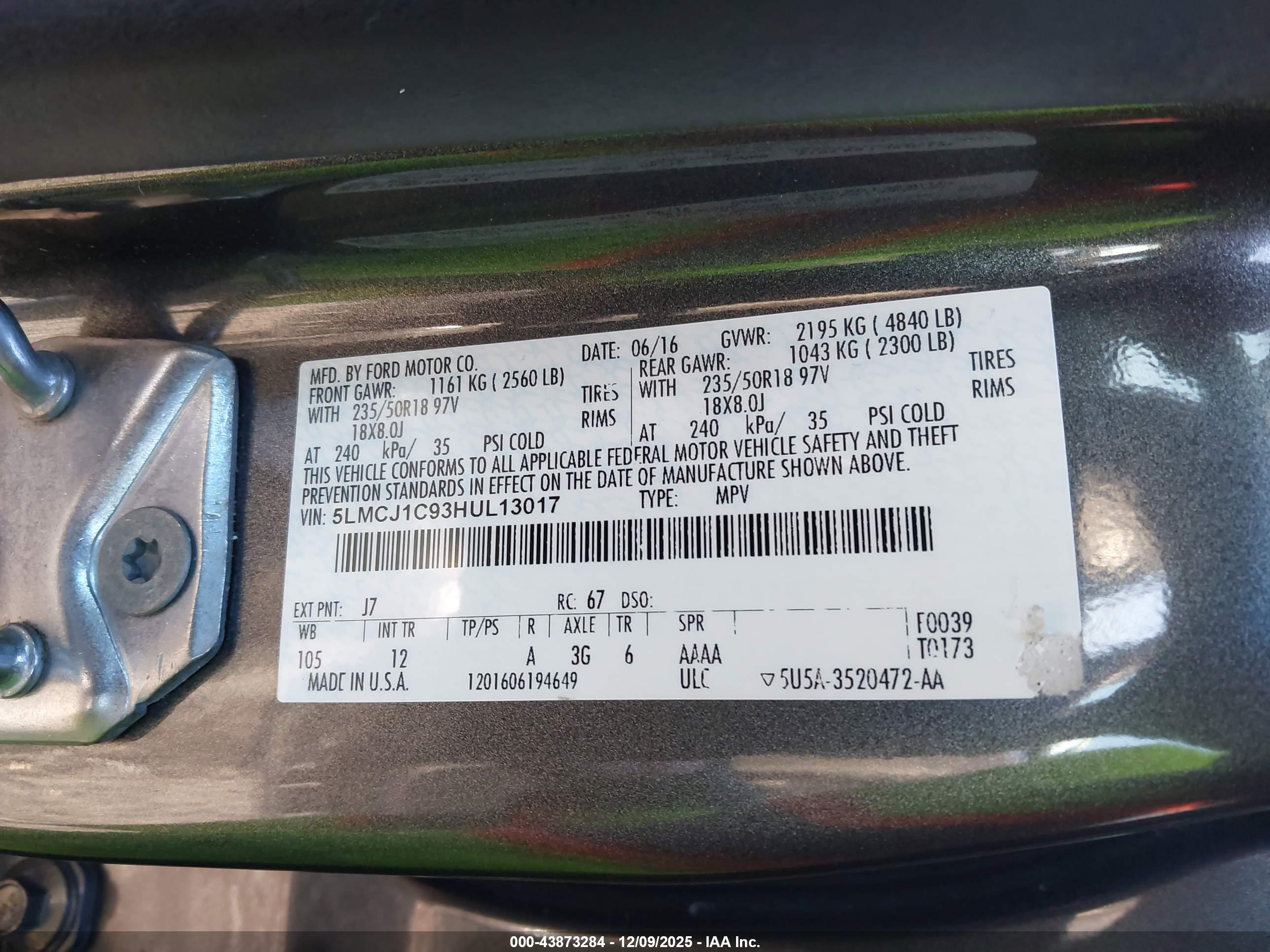 LINCOLN MKC image 9