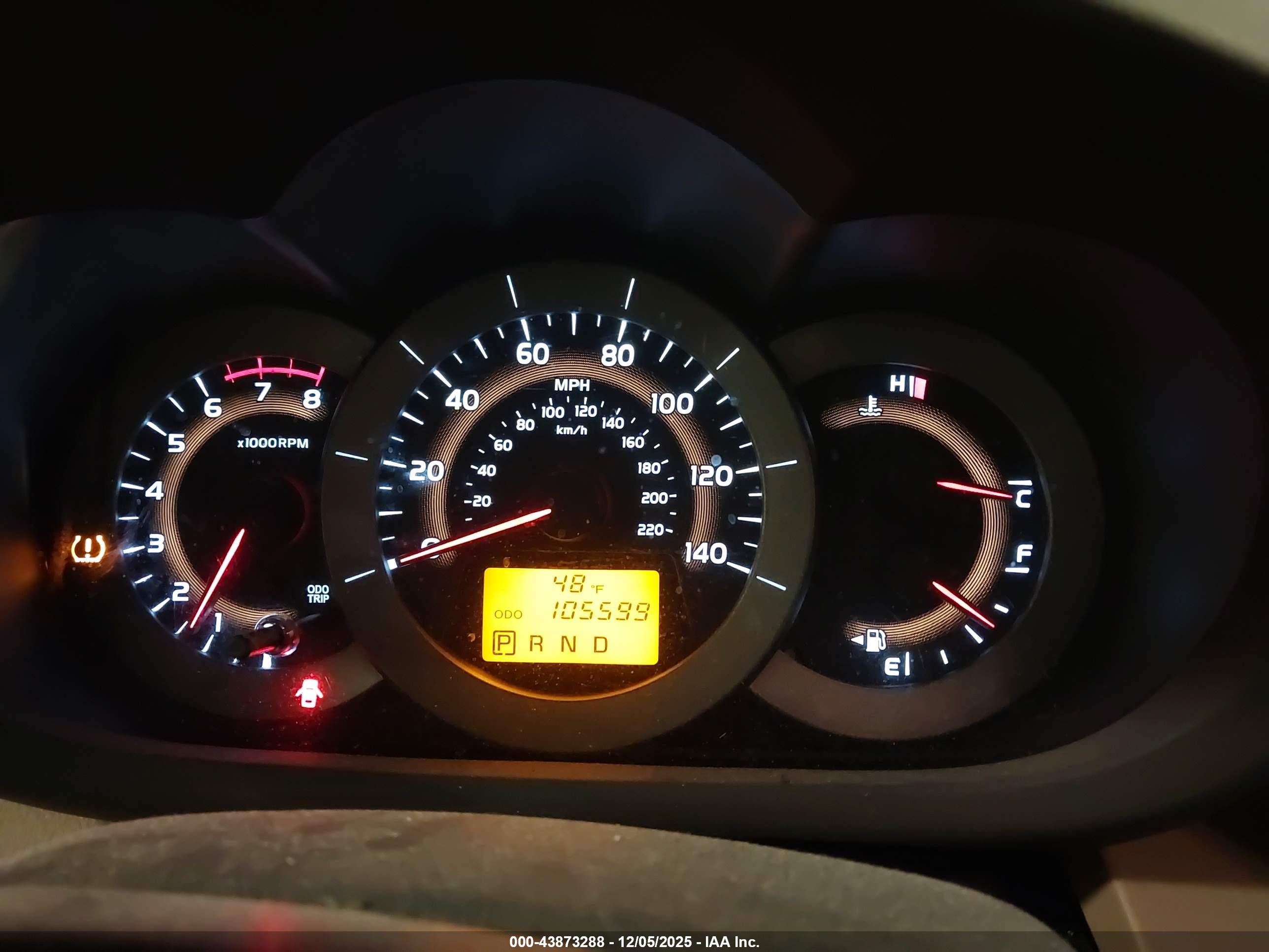 TOYOTA RAV4 image 7