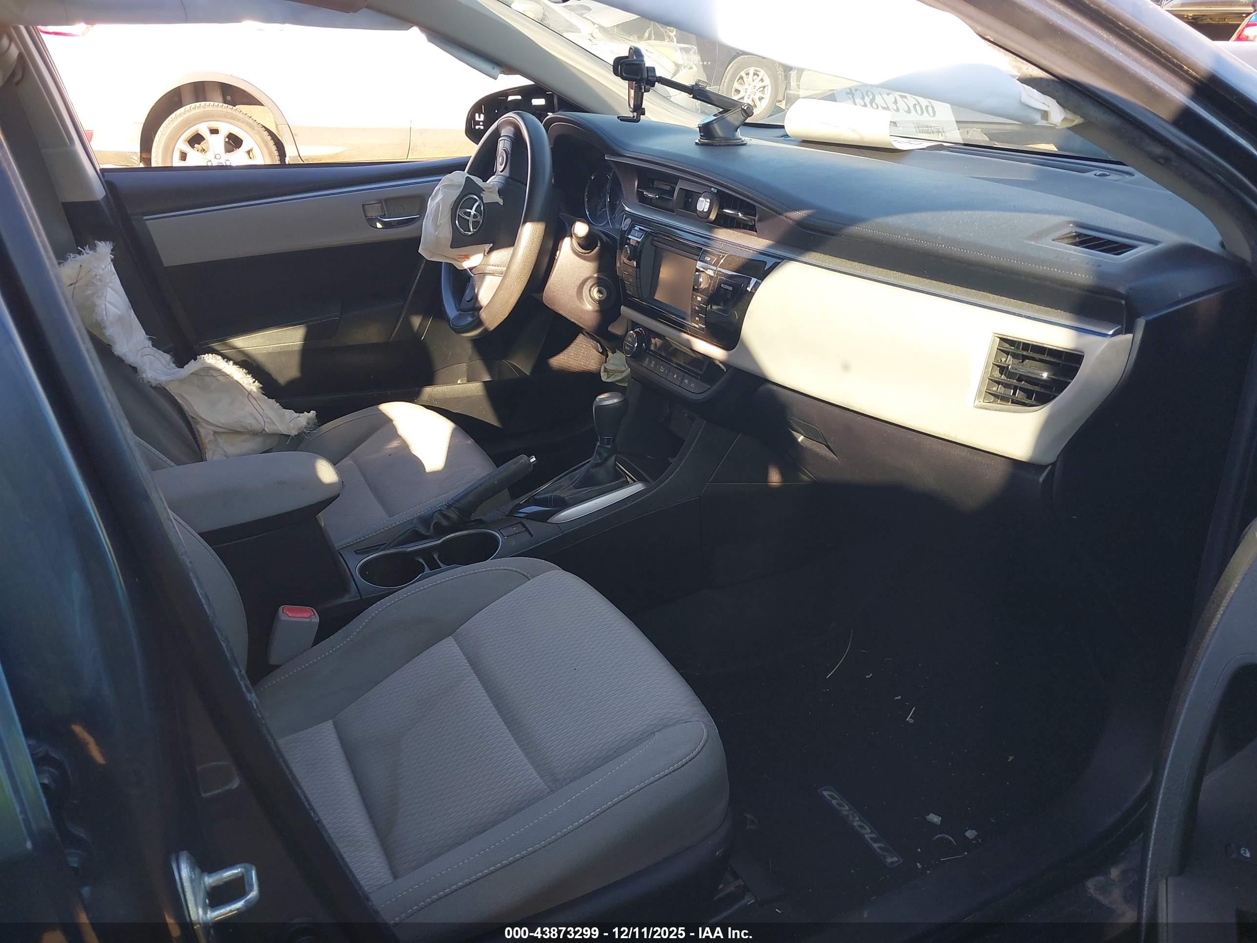 TOYOTA COROLLA image 5