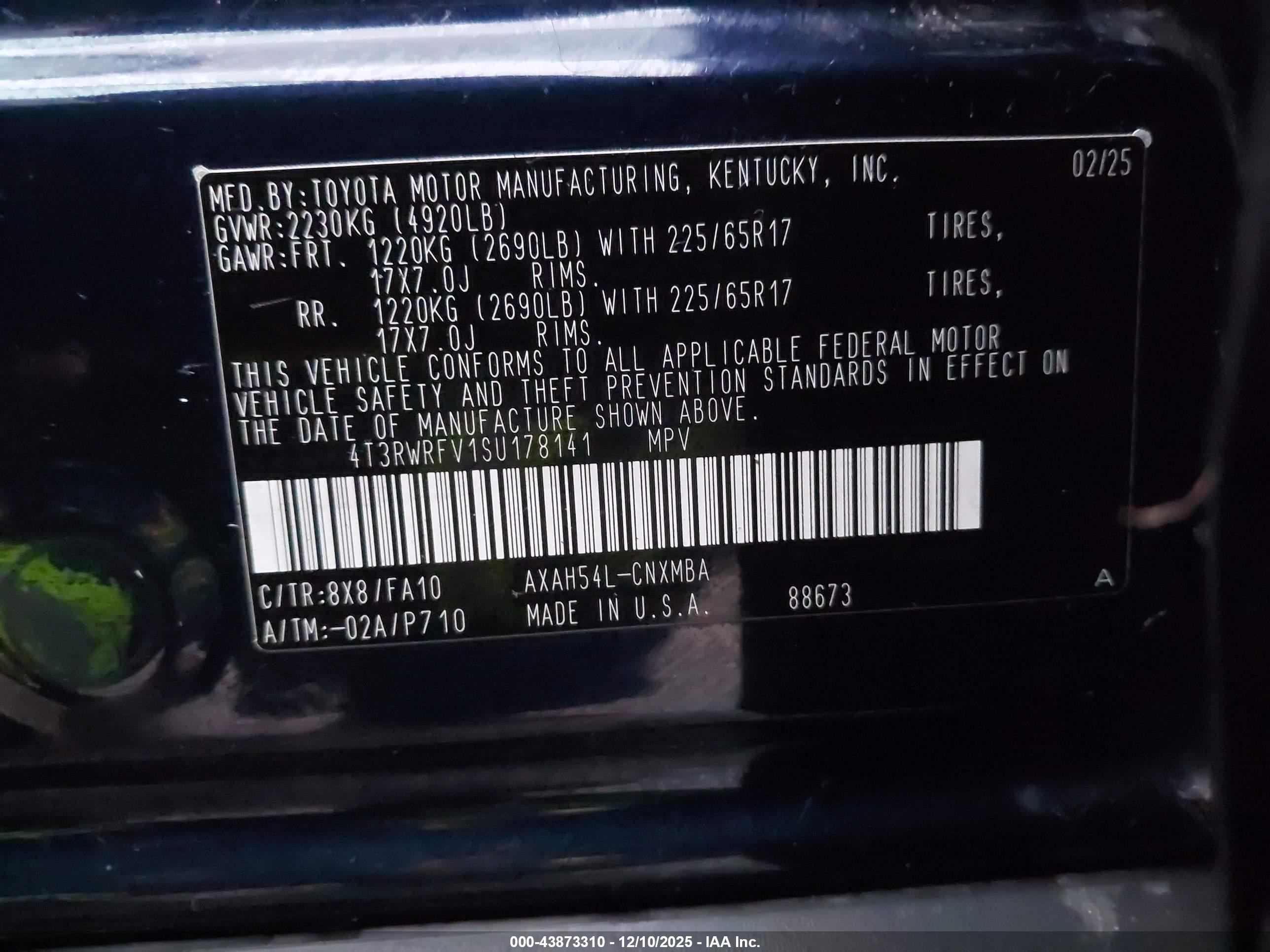 TOYOTA RAV4 image 9