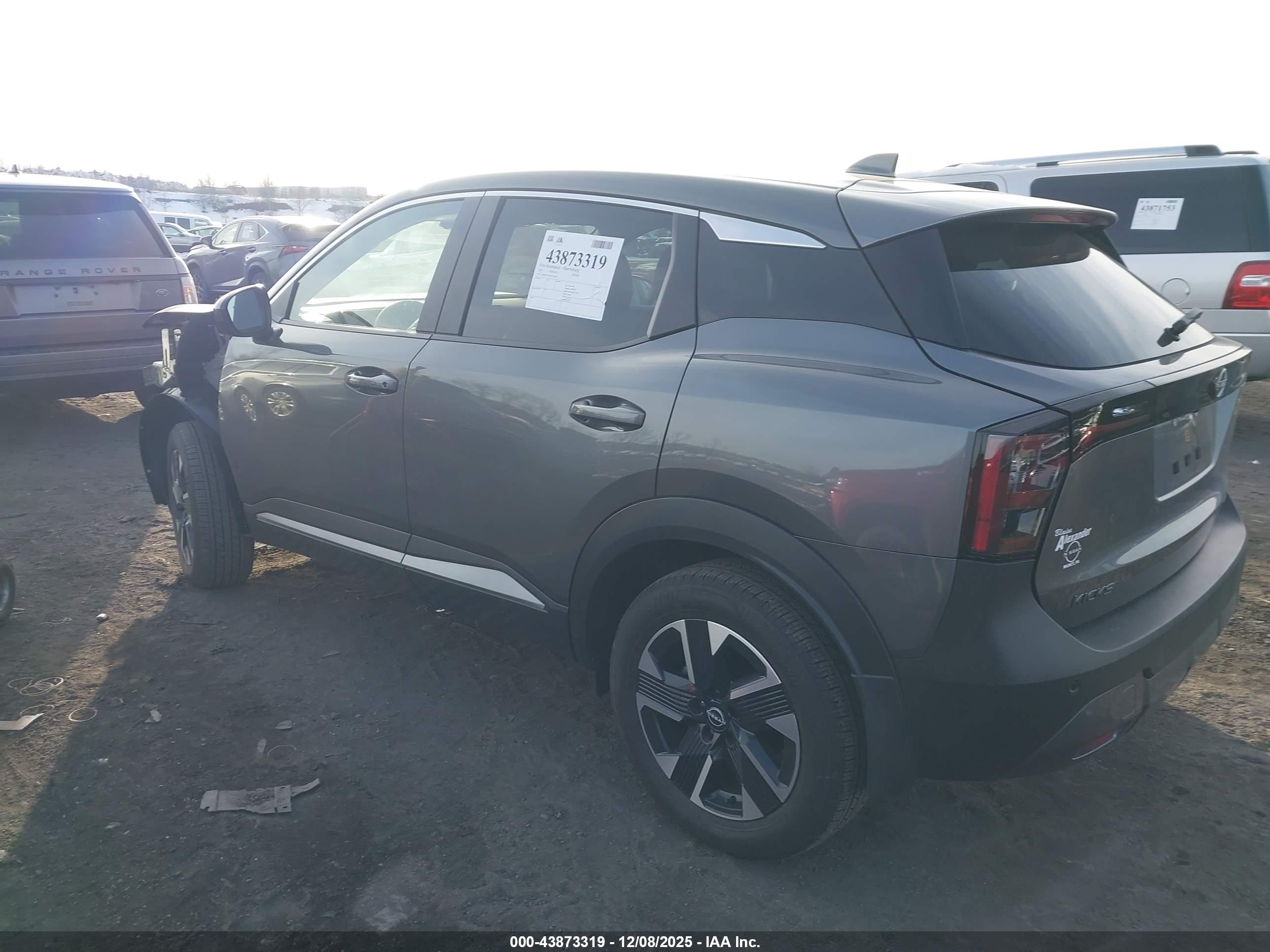 NISSAN KICKS image 3