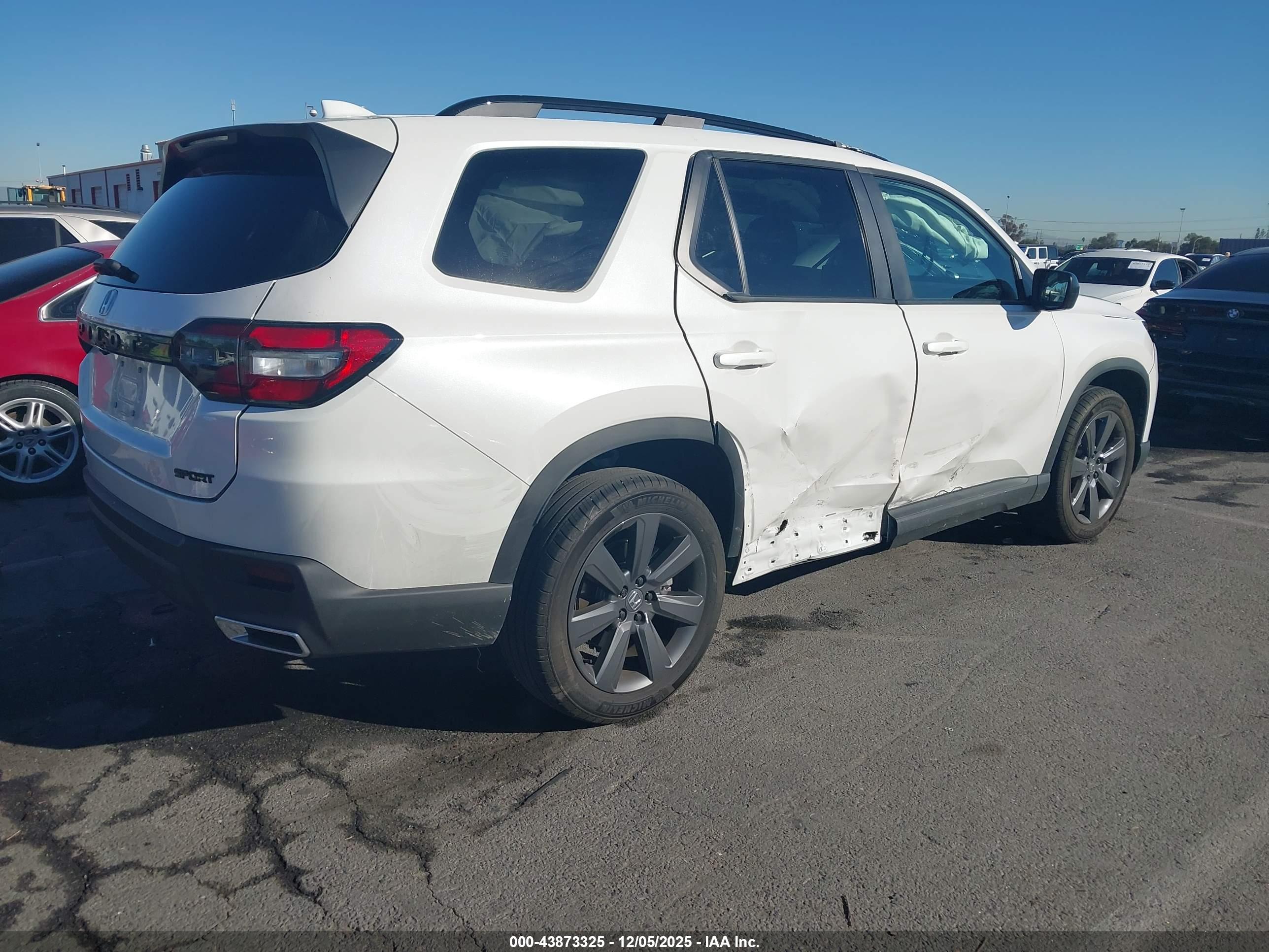 HONDA PILOT image 4