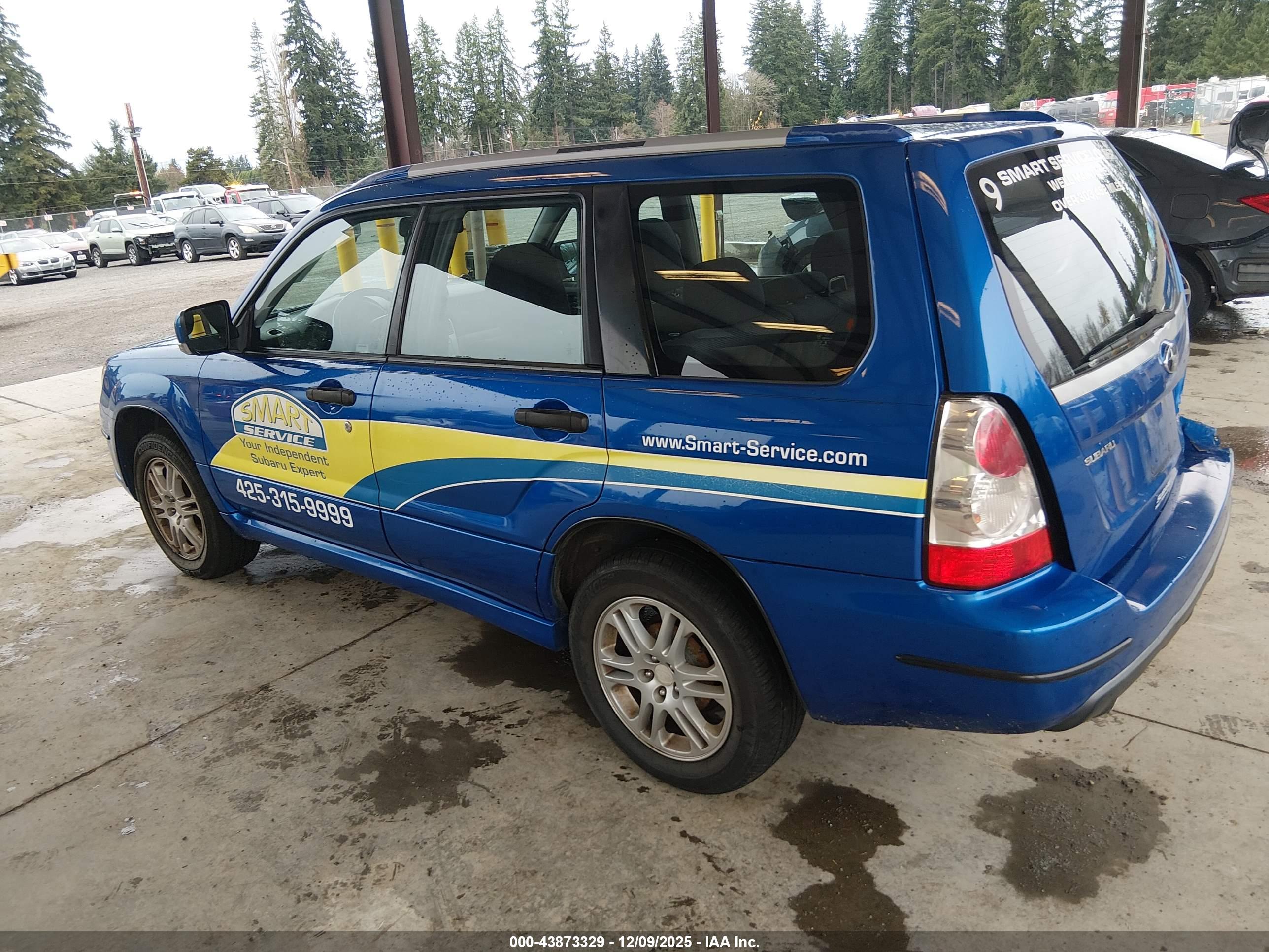 SUBARU FORESTER image 3