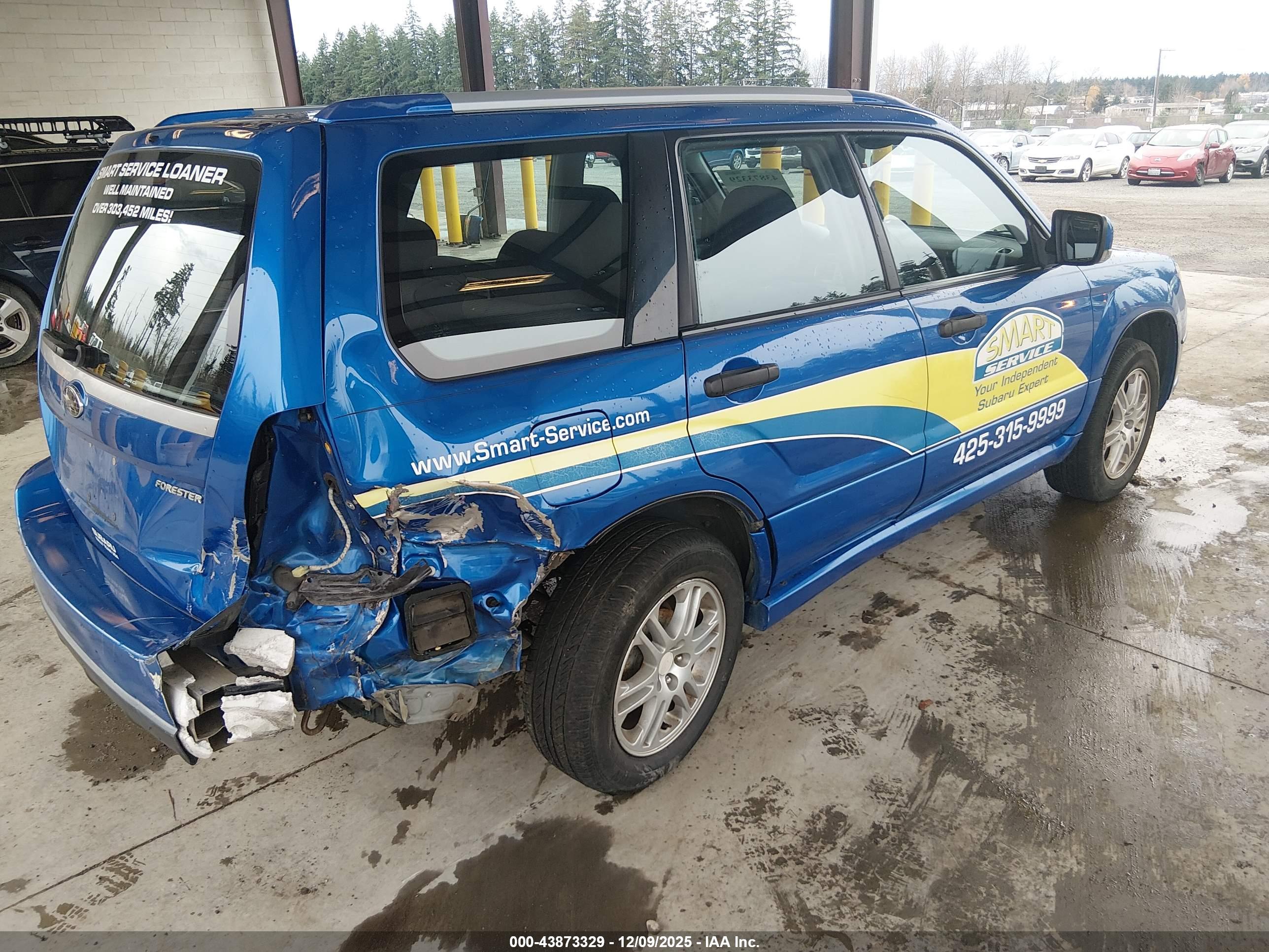 SUBARU FORESTER image 4