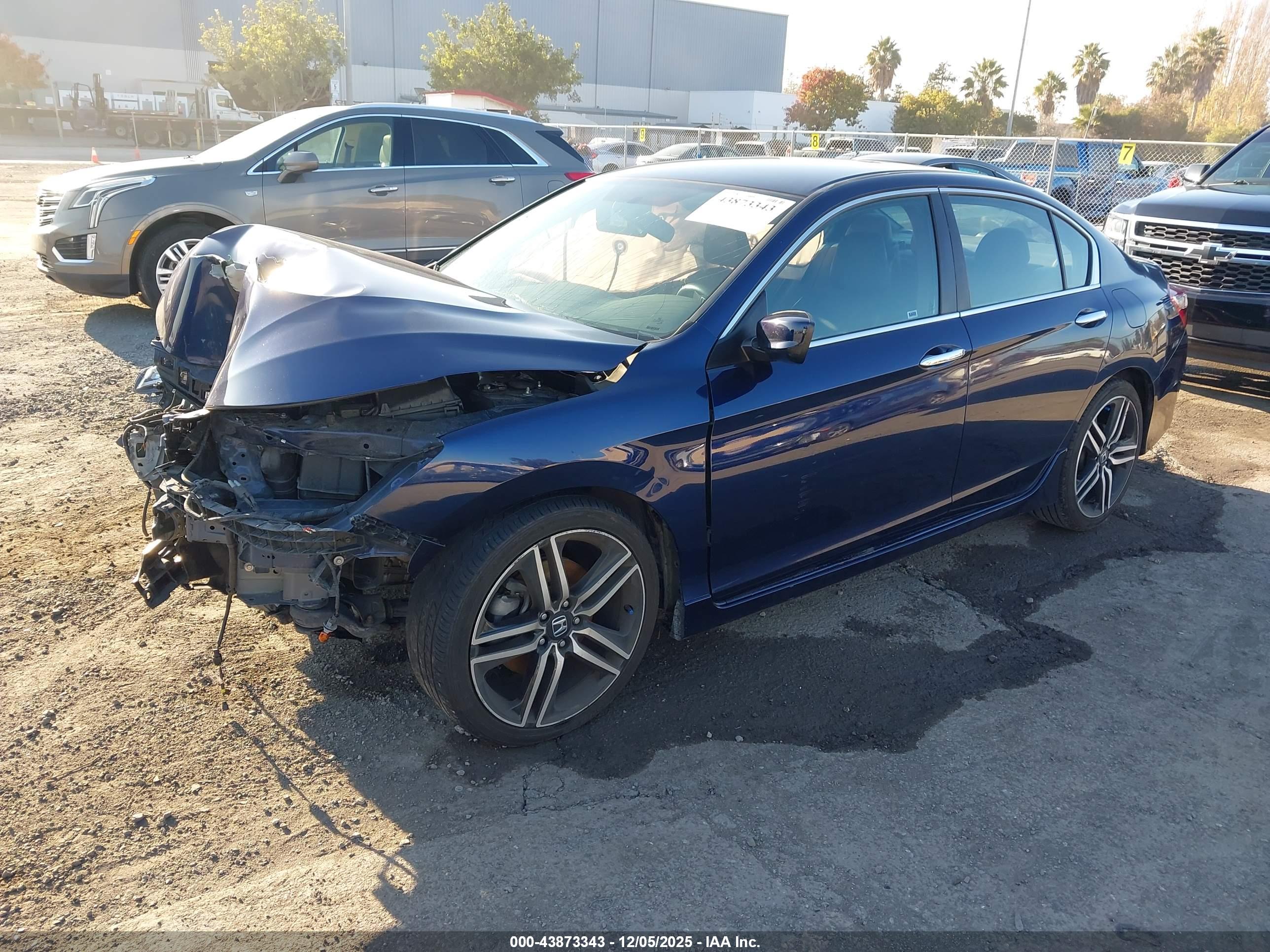HONDA ACCORD image 2