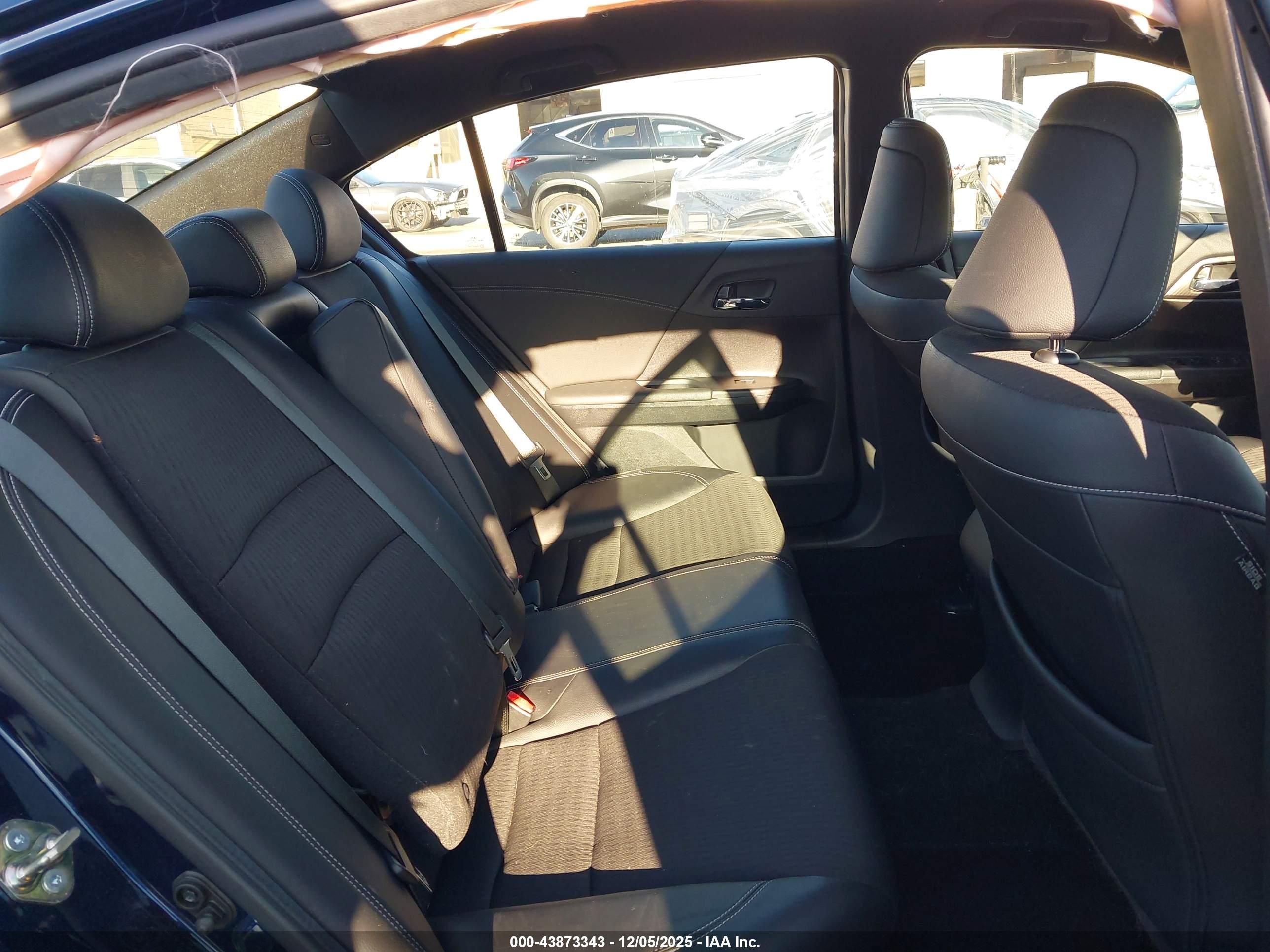 HONDA ACCORD image 8