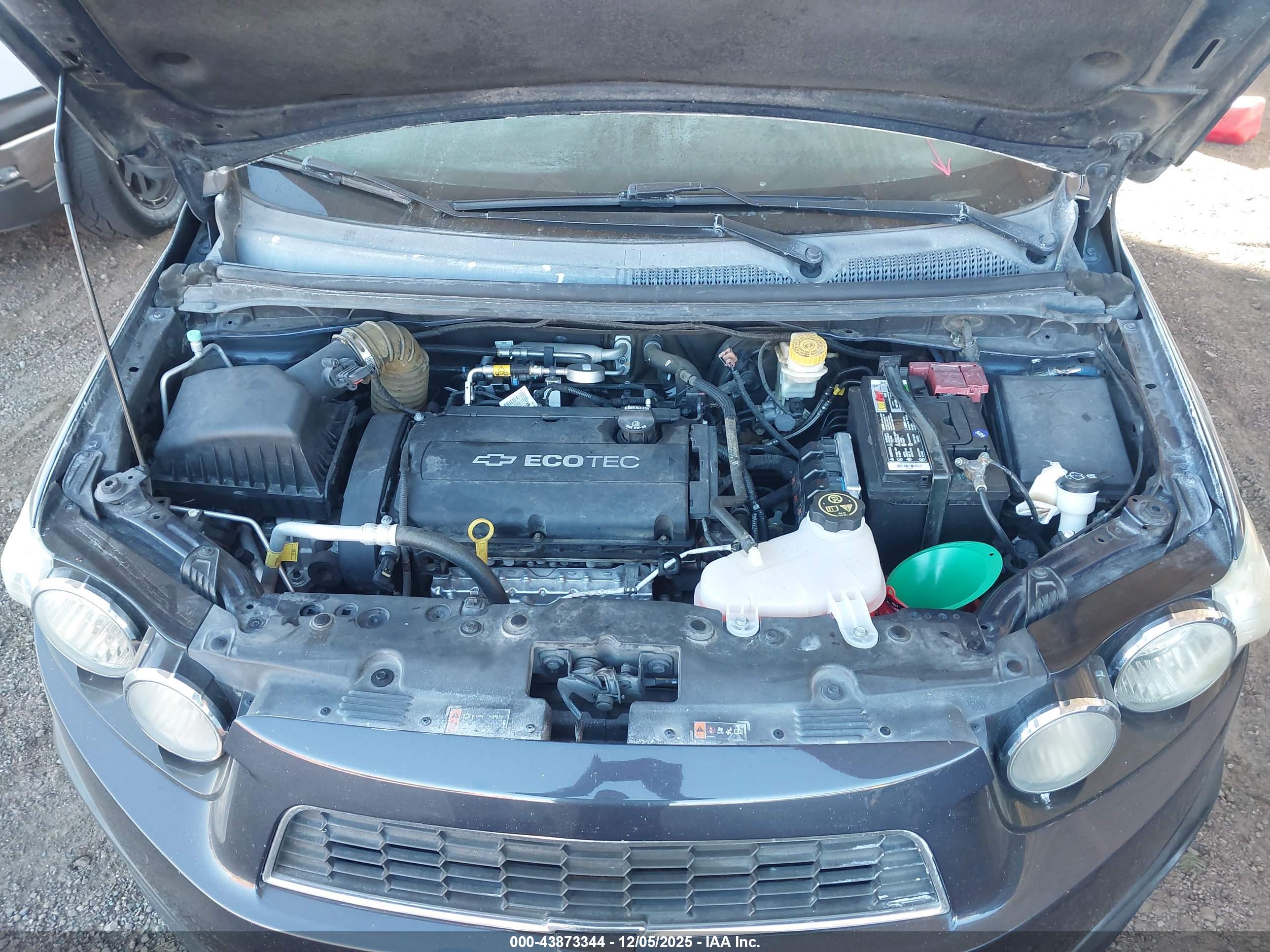 CHEVROLET SONIC image 10