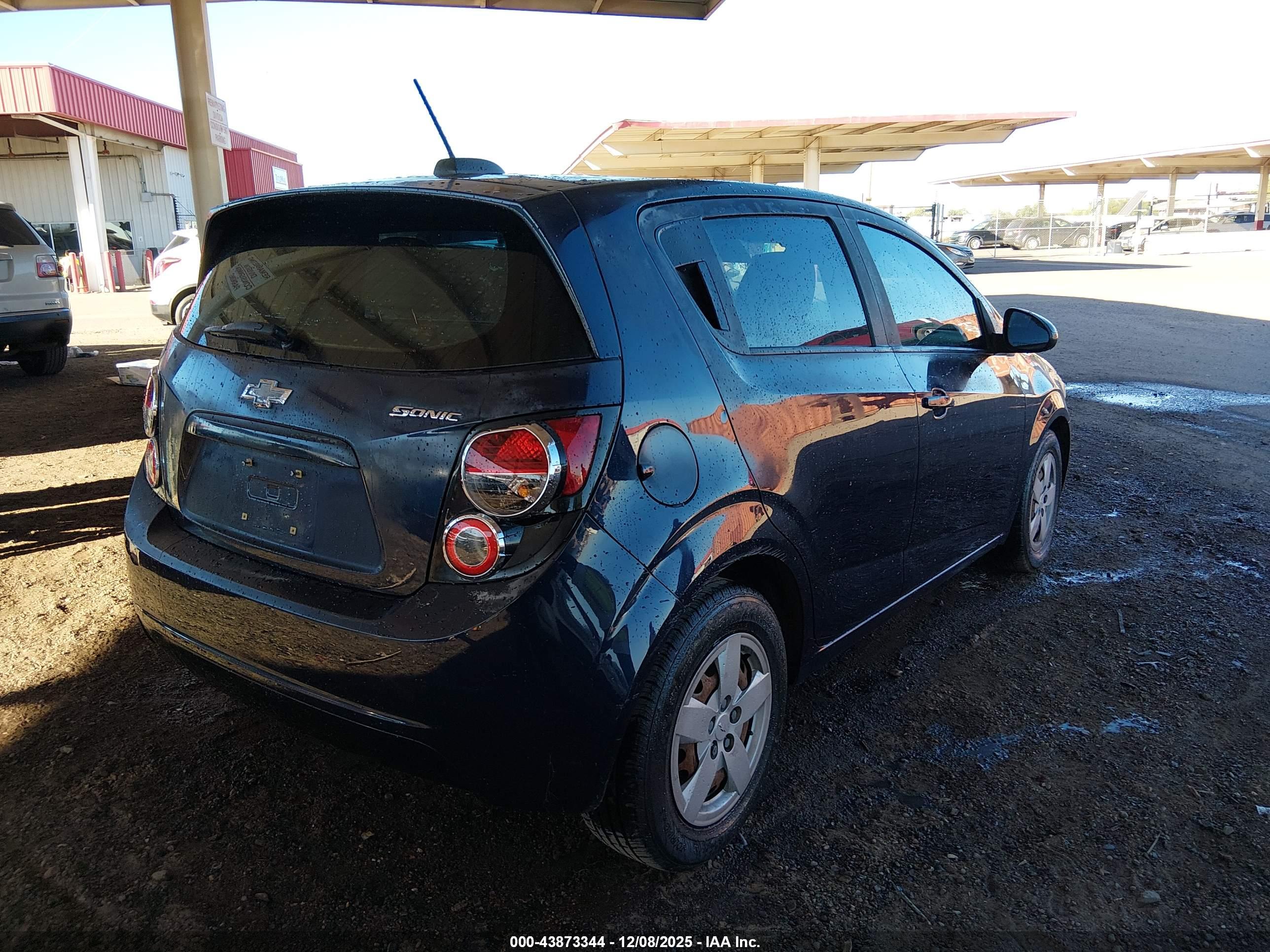 CHEVROLET SONIC image 4