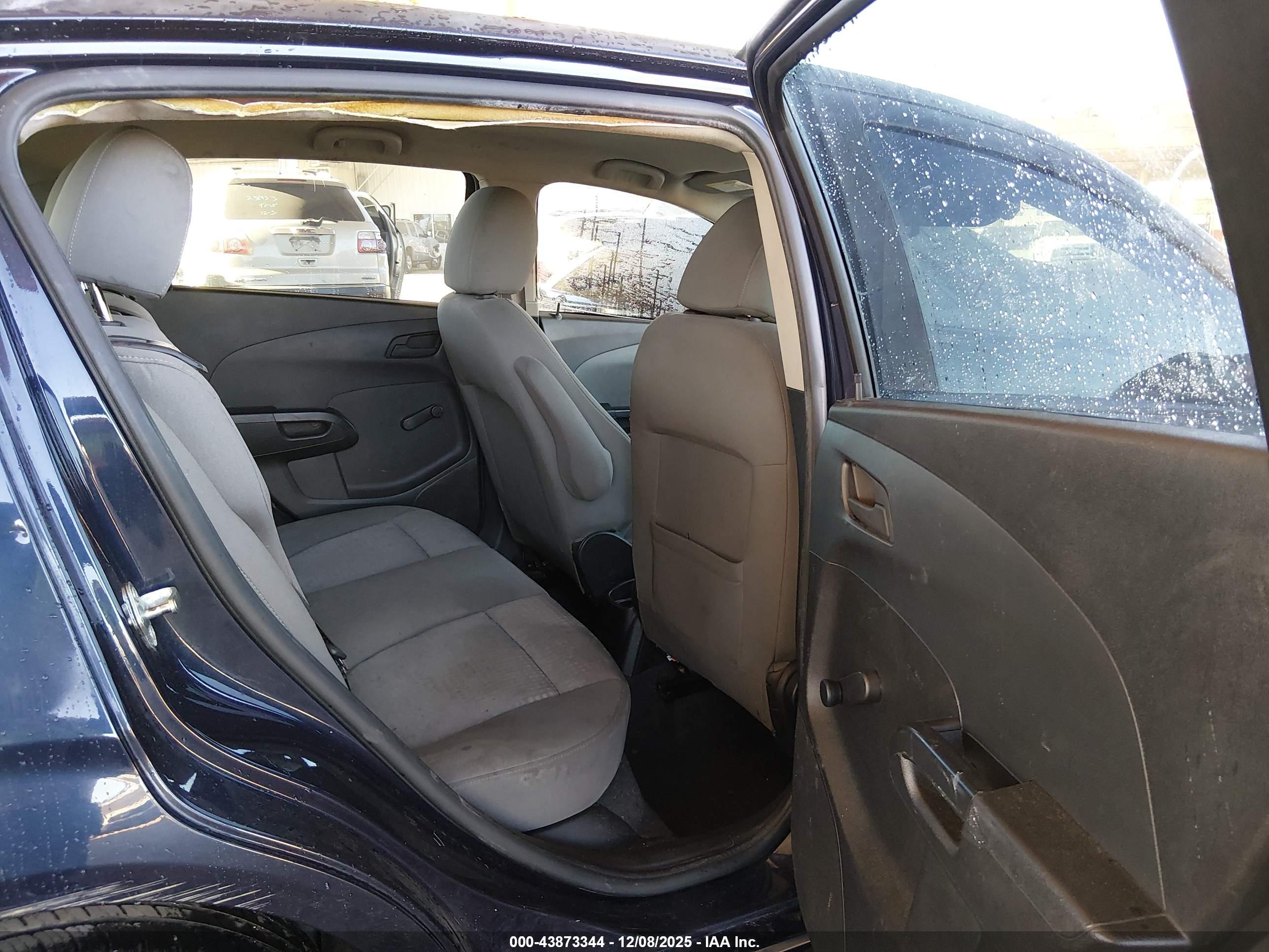 CHEVROLET SONIC image 8