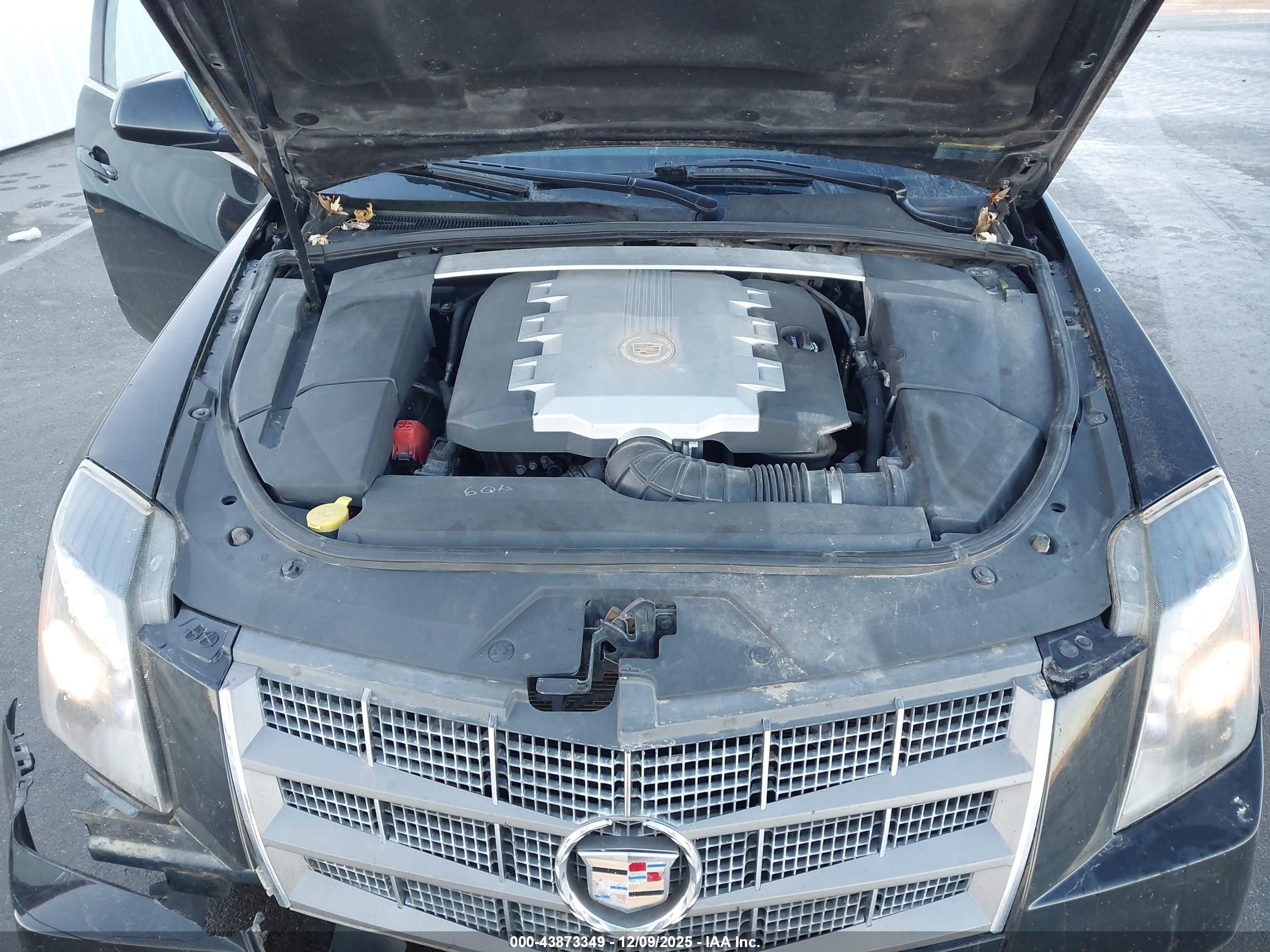 CADILLAC CTS image 10