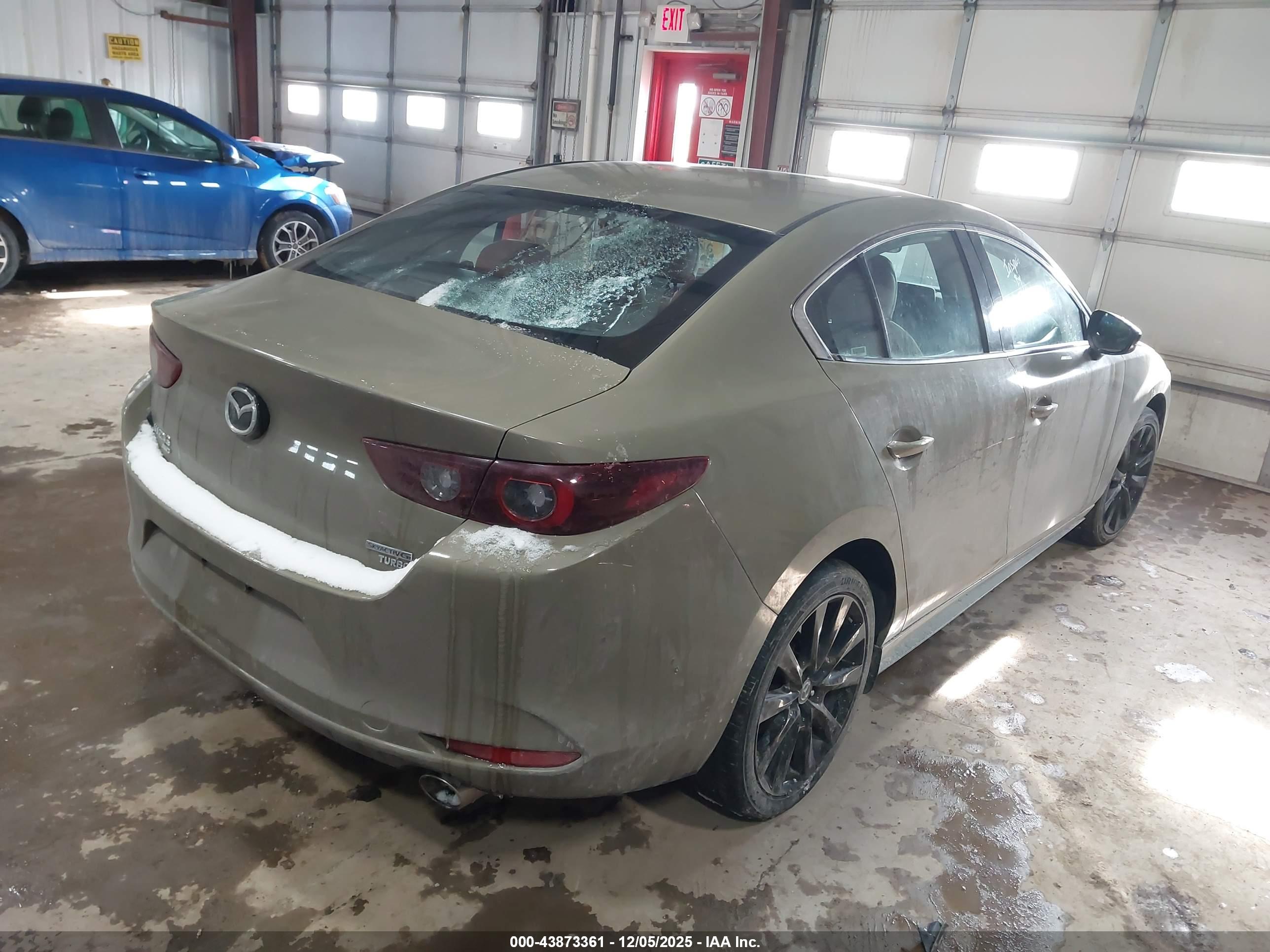 MAZDA MAZDA3 image 4