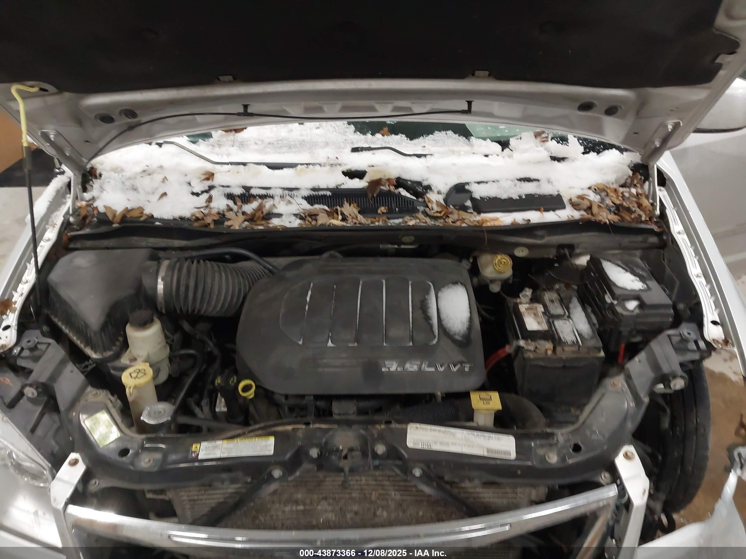 CHRYSLER TOWN image 10
