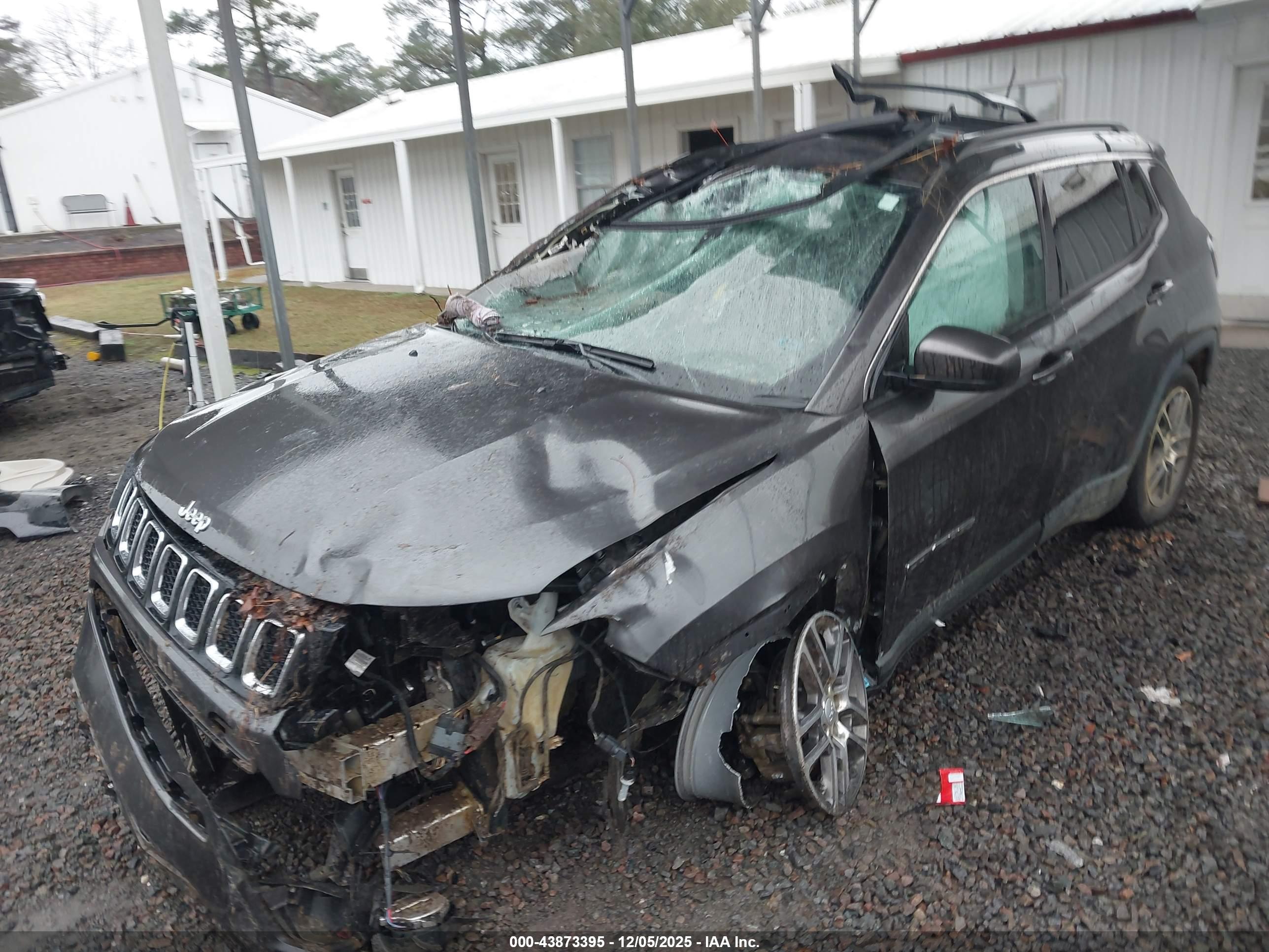 JEEP COMPASS image 6