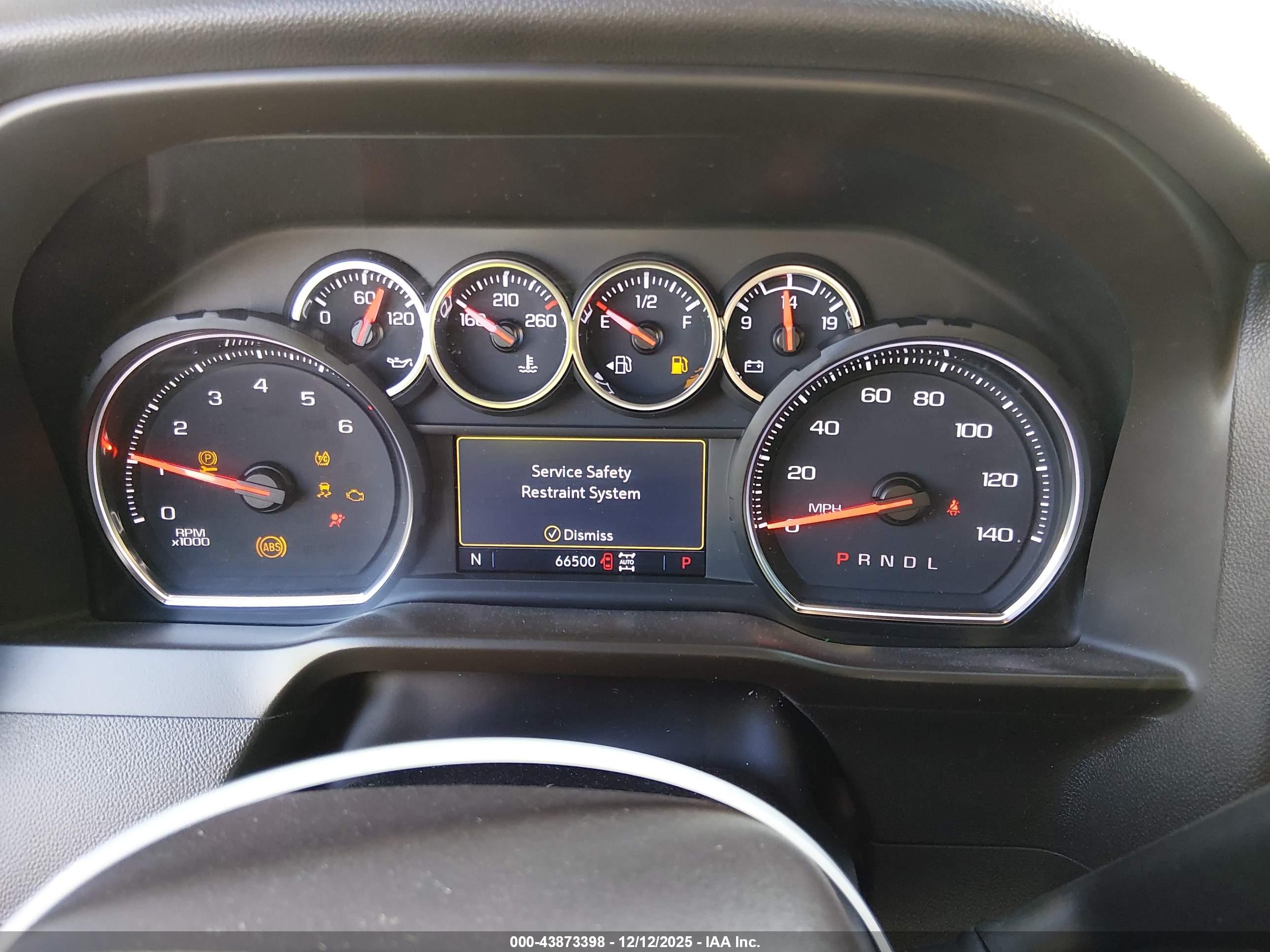 CHEVROLET SILVERADO image 7
