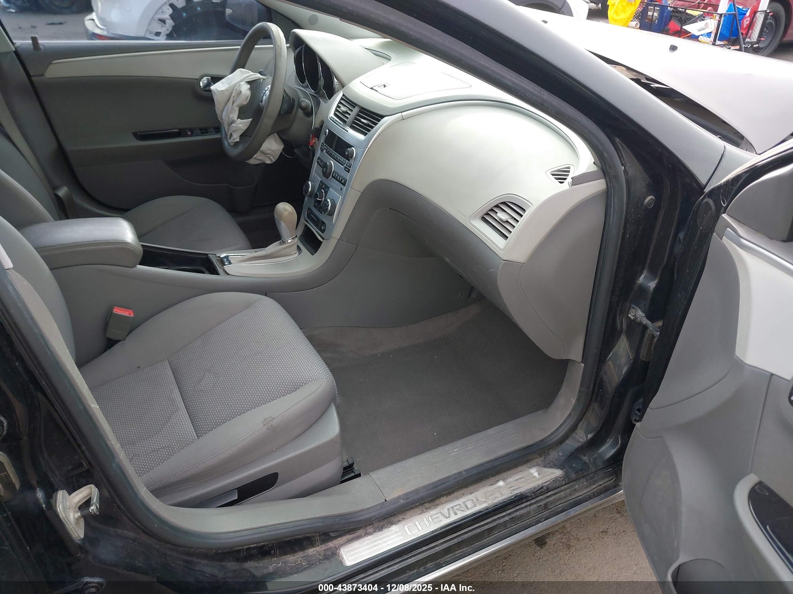 CHEVROLET MALIBU image 5