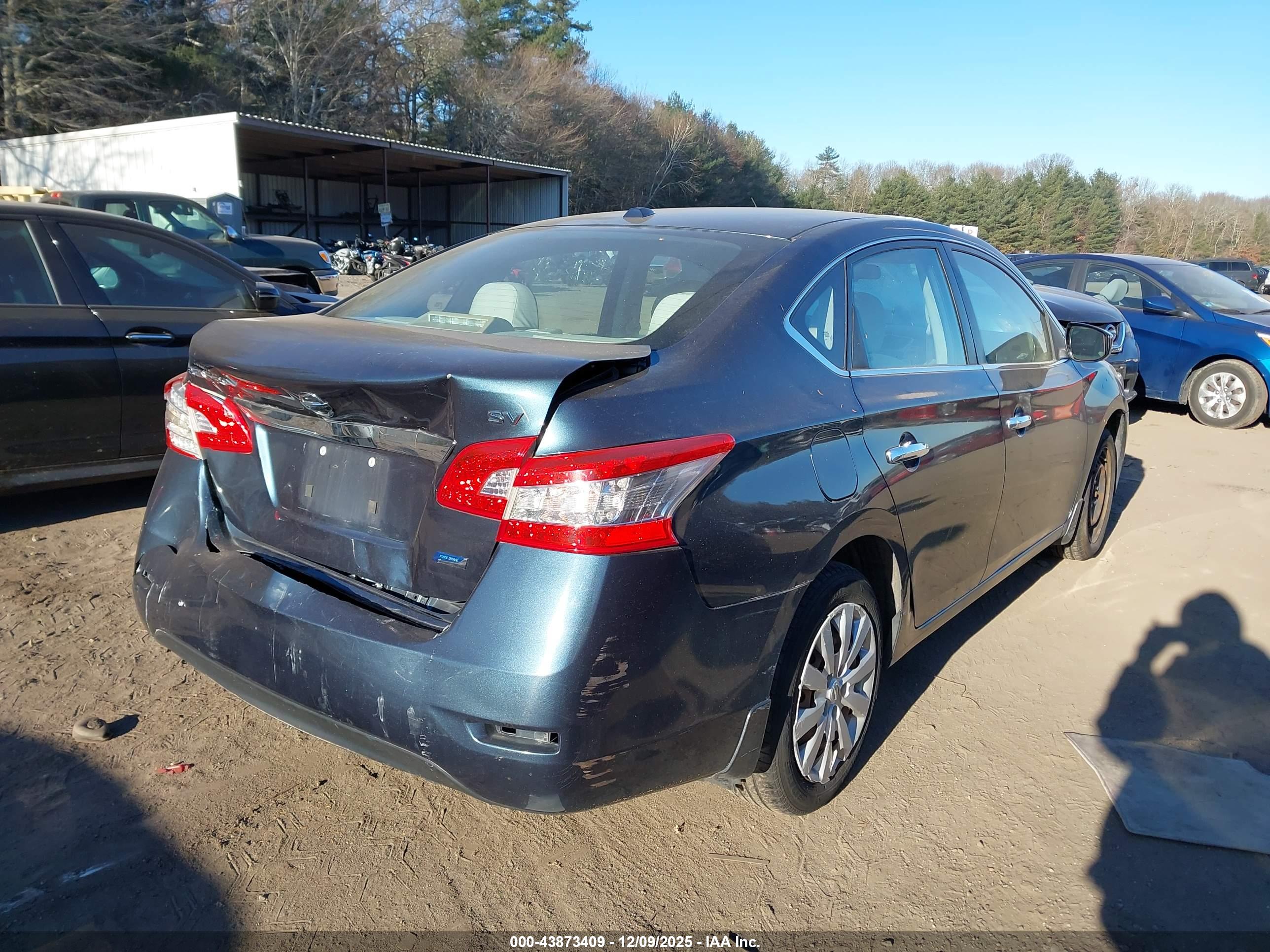 NISSAN SENTRA image 4