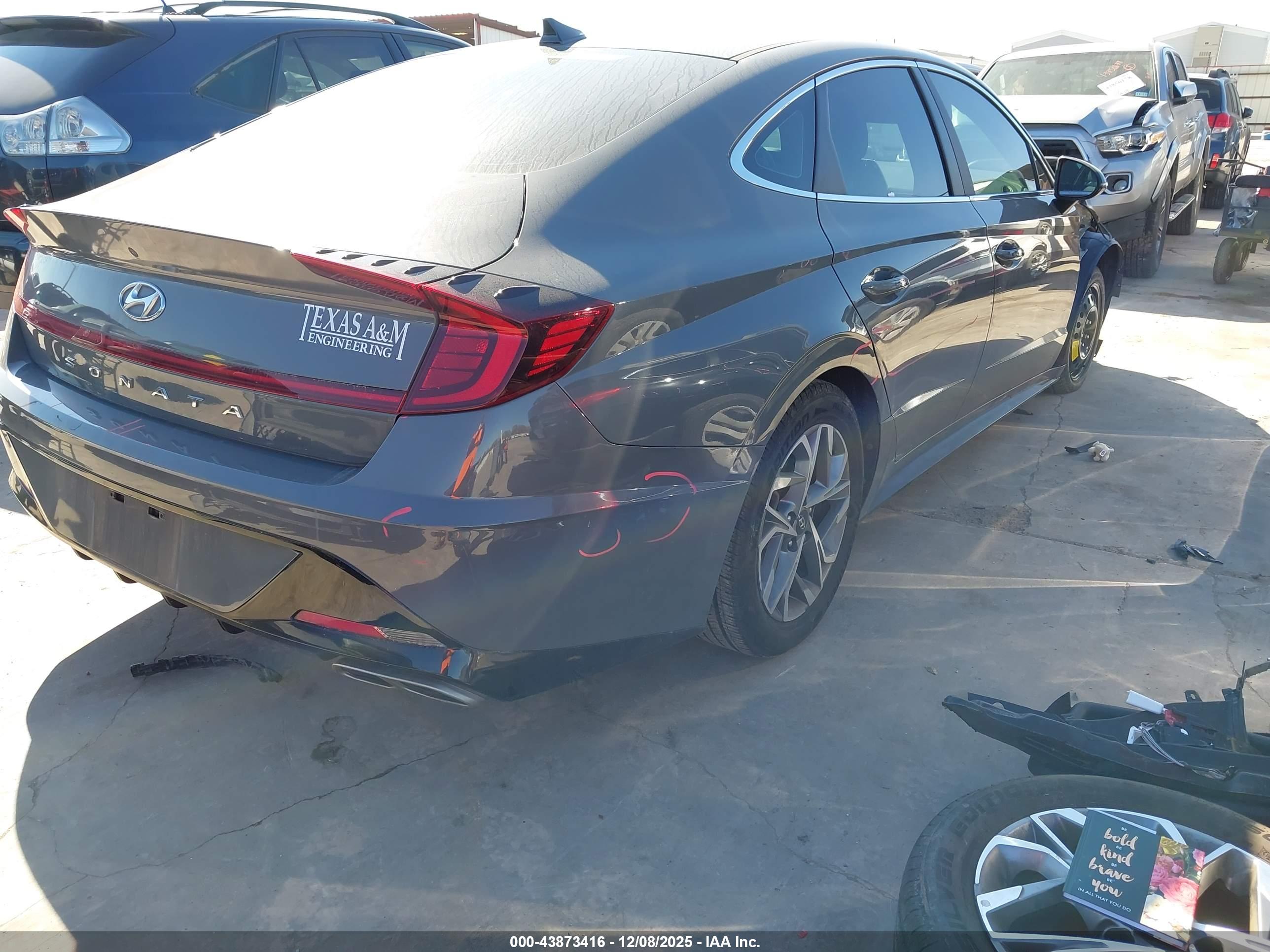 HYUNDAI SONATA image 4
