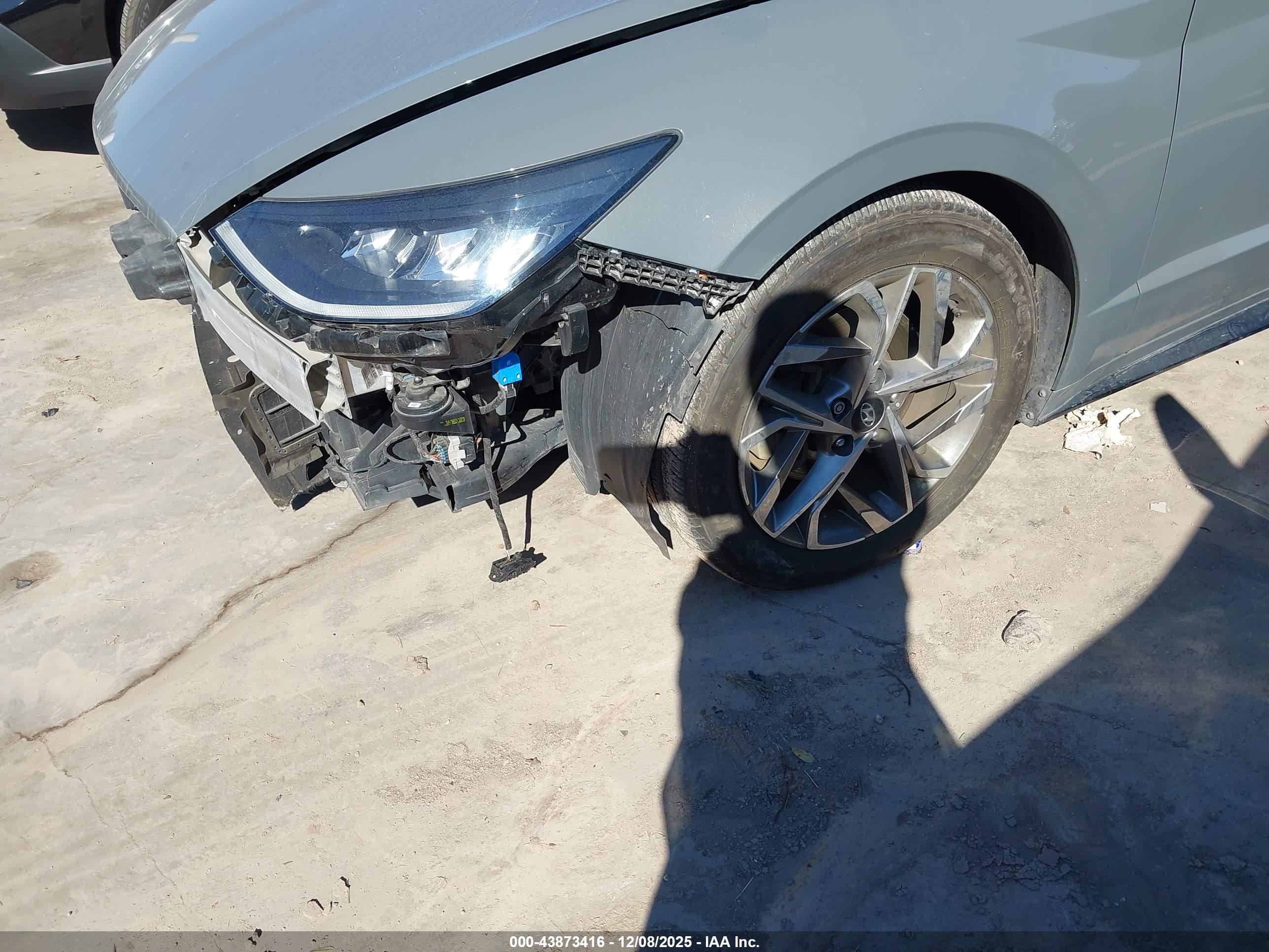 HYUNDAI SONATA image 6