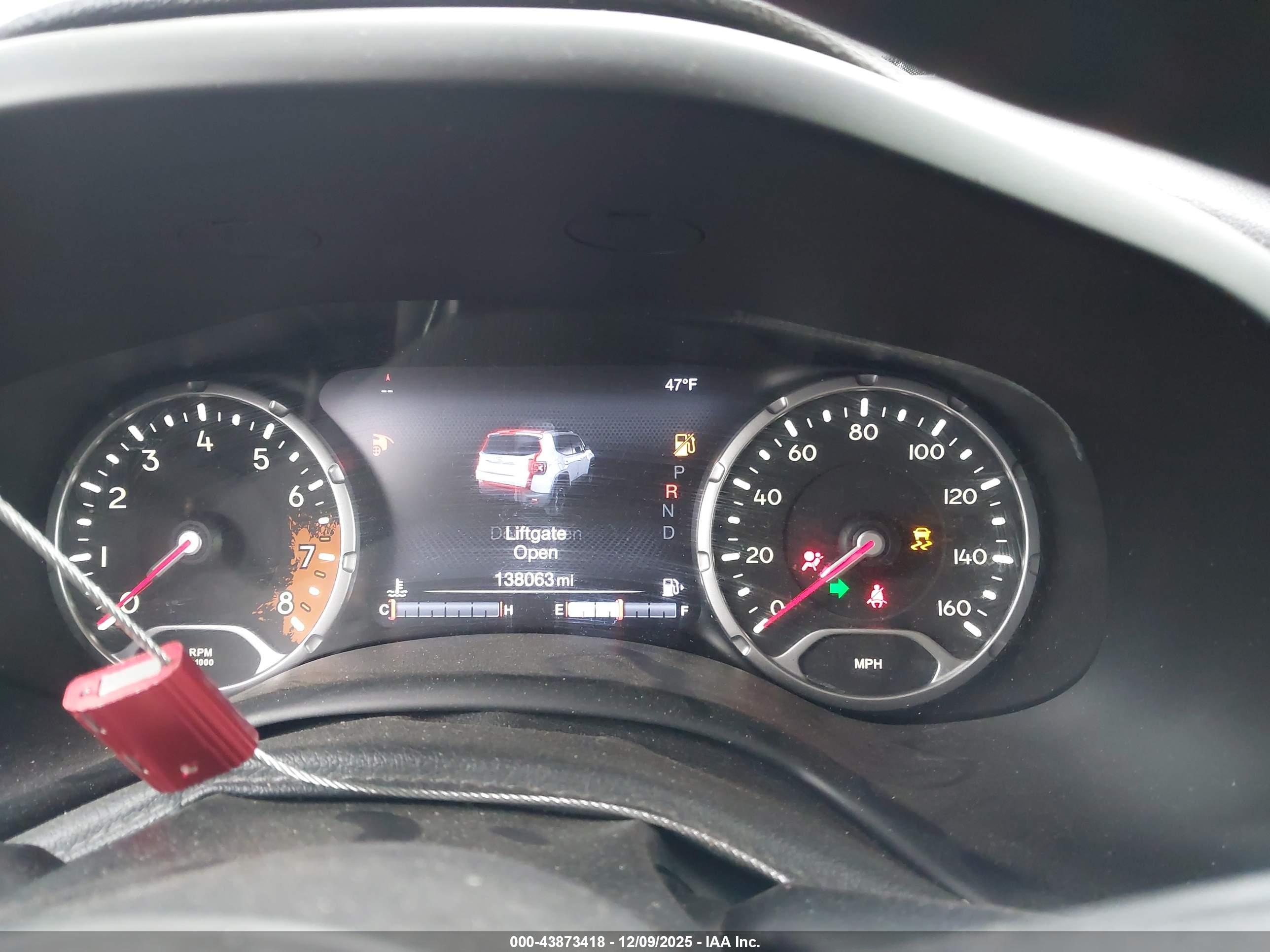 JEEP RENEGADE image 7