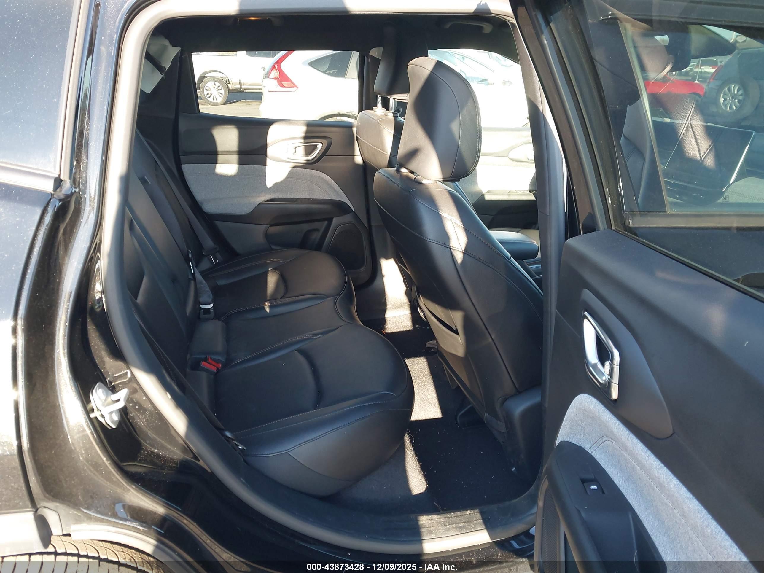 JEEP COMPASS image 8