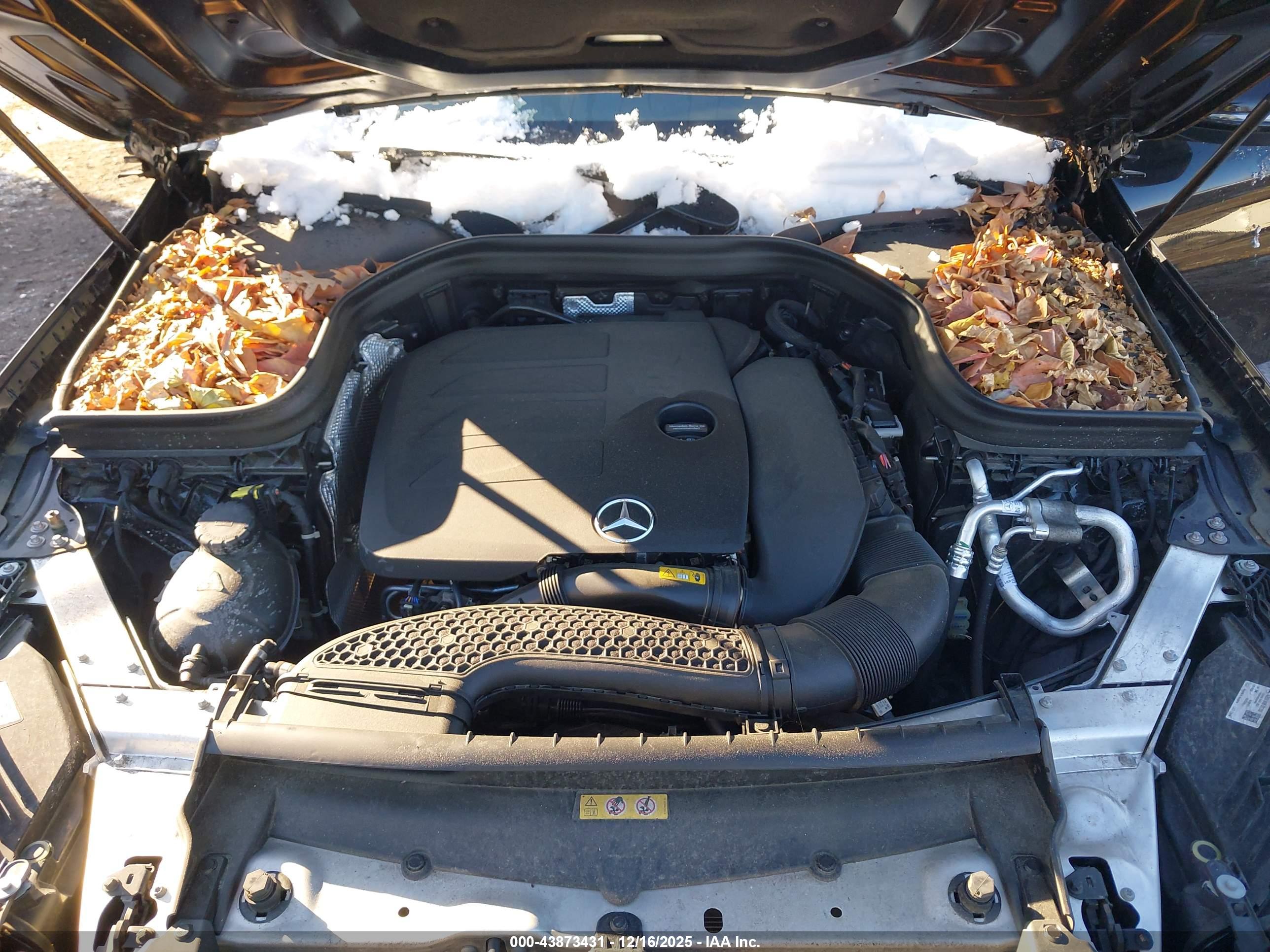 MERCEDES-BENZ GLC image 10