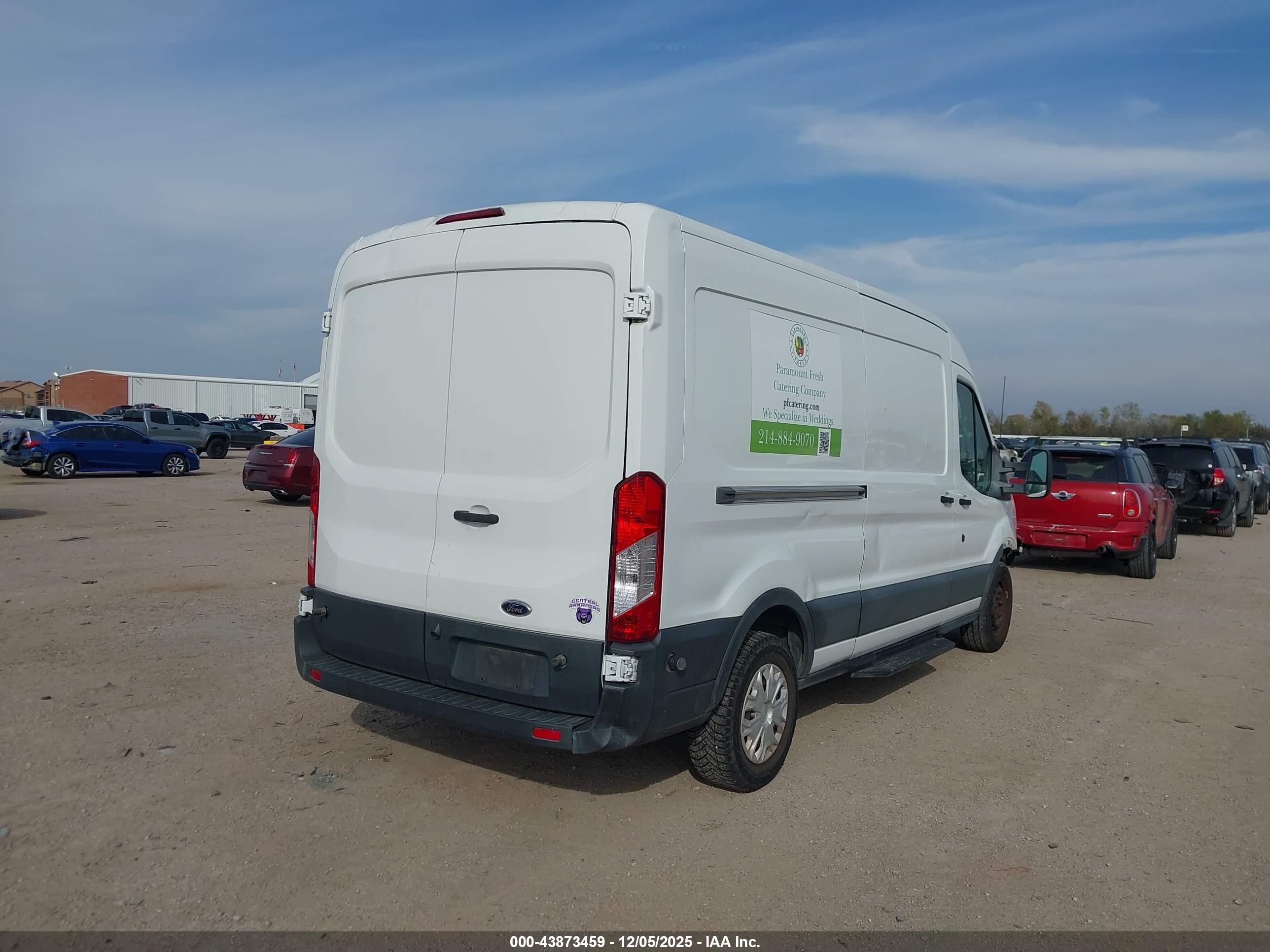 FORD TRANSIT-250 image 4
