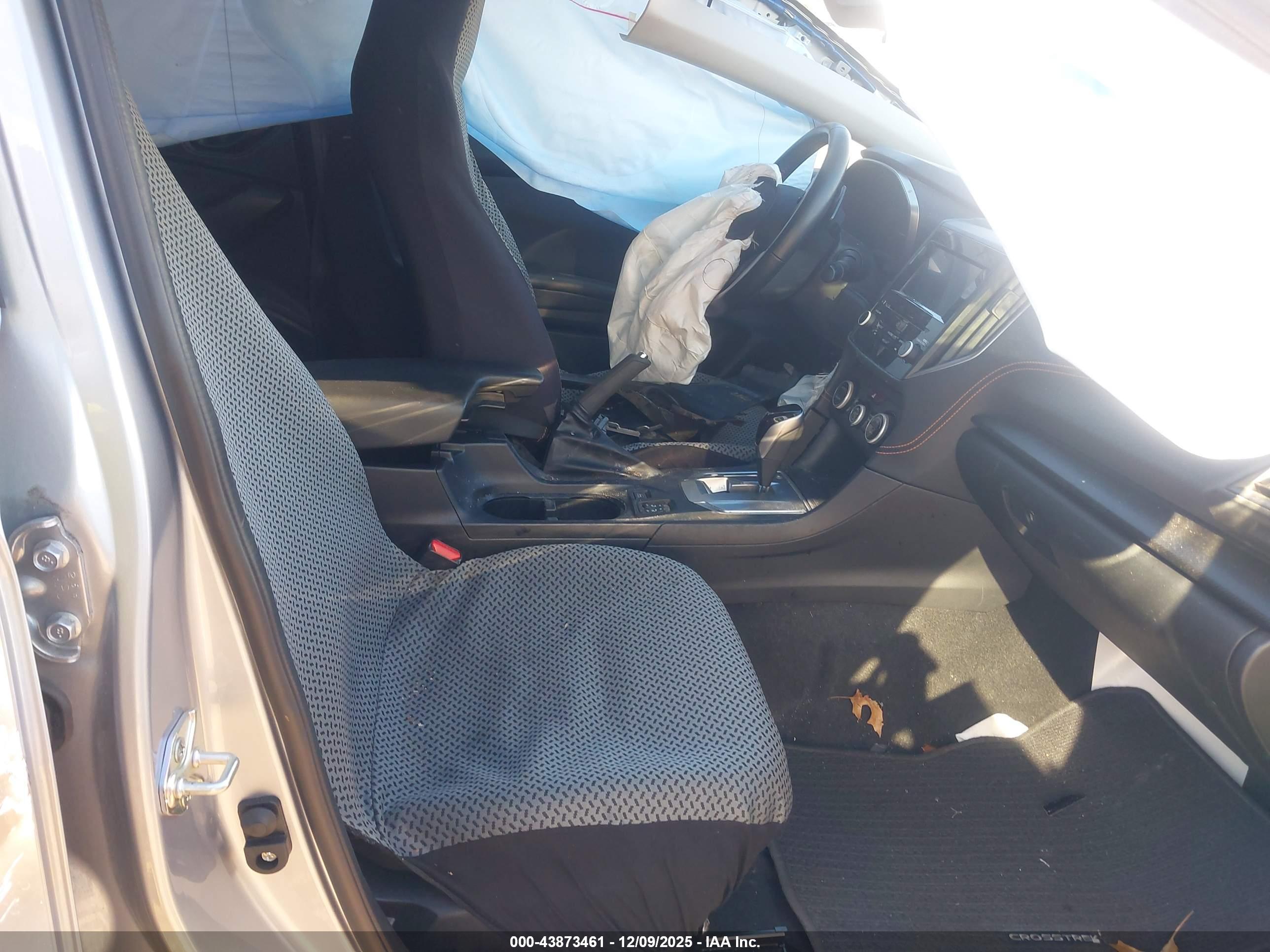 SUBARU CROSSTREK image 5