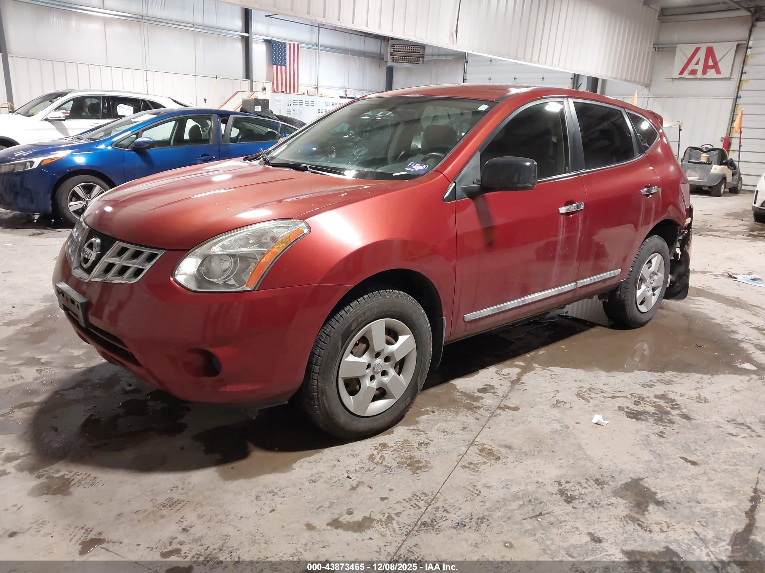 NISSAN ROGUE image 2
