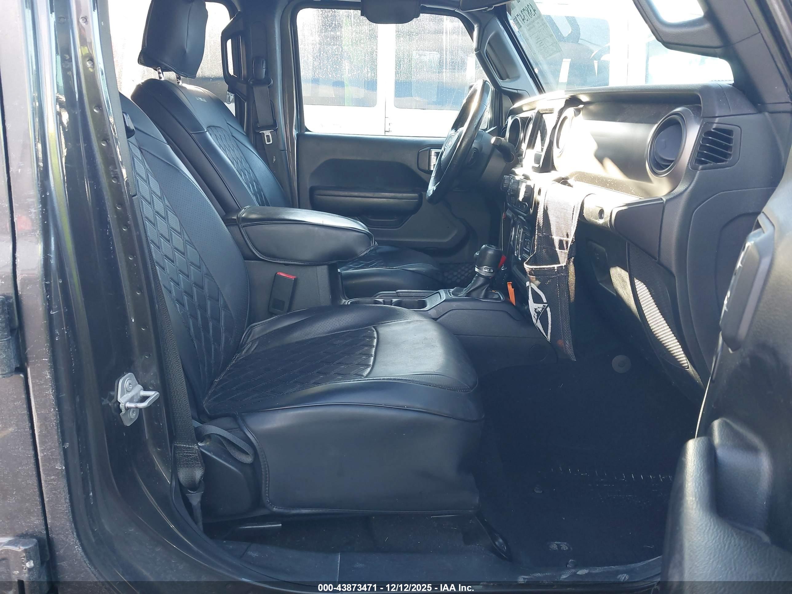 JEEP WRANGLER image 5
