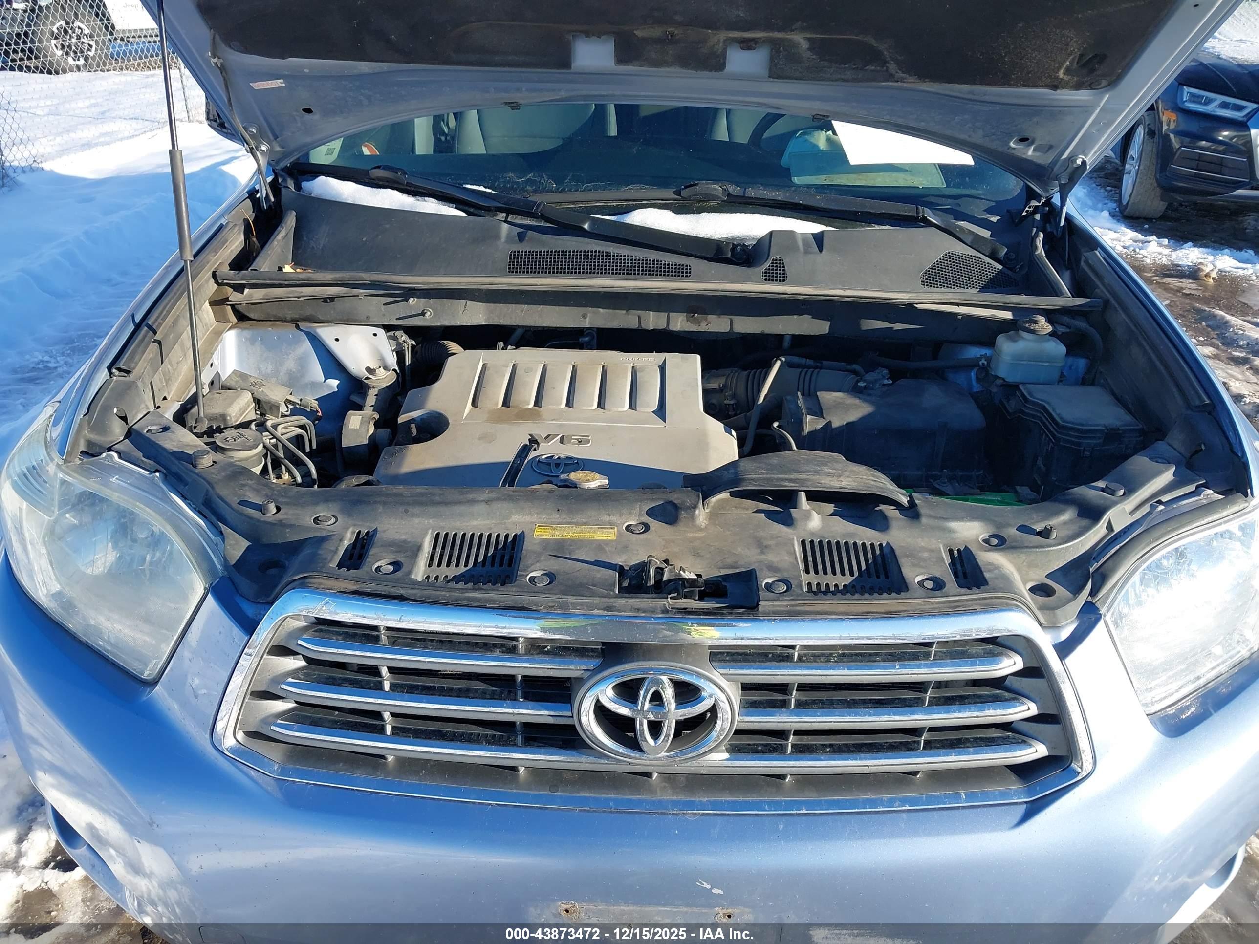 TOYOTA HIGHLANDER image 10