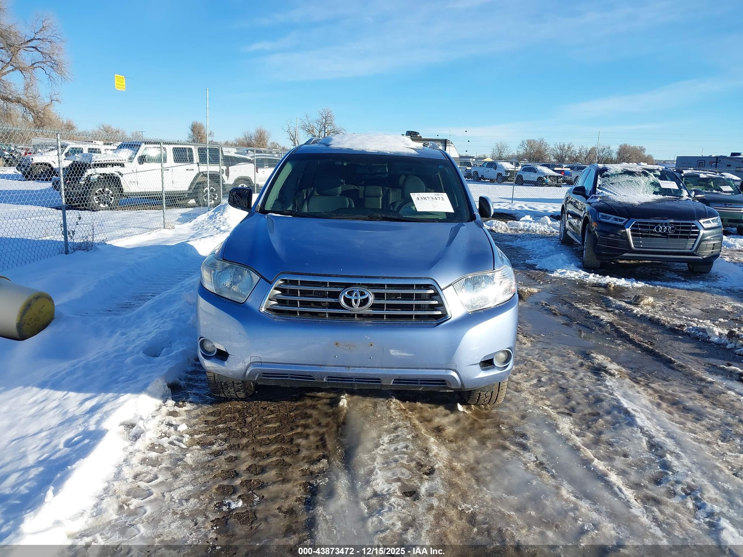 TOYOTA HIGHLANDER image 6