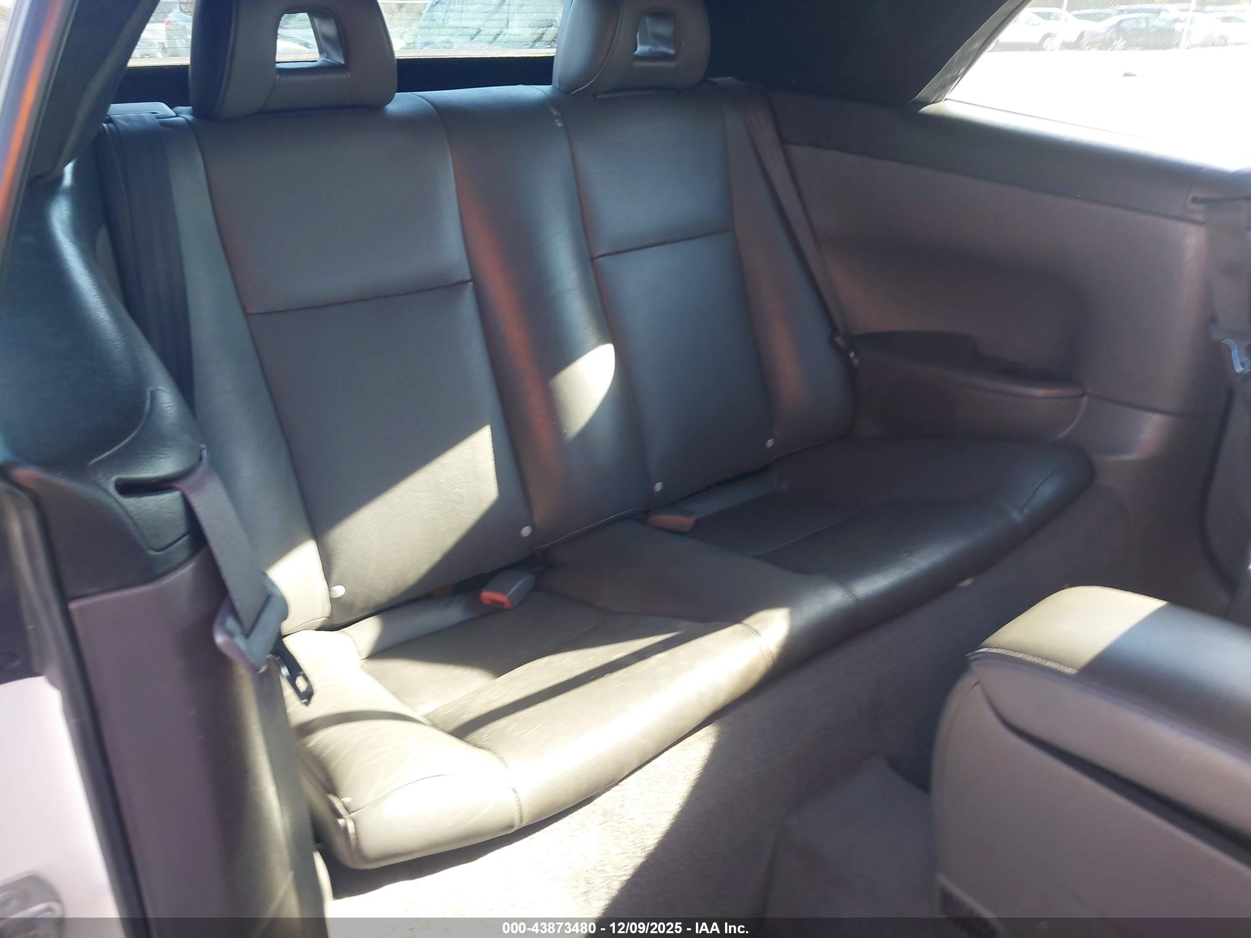 TOYOTA CAMRY image 8