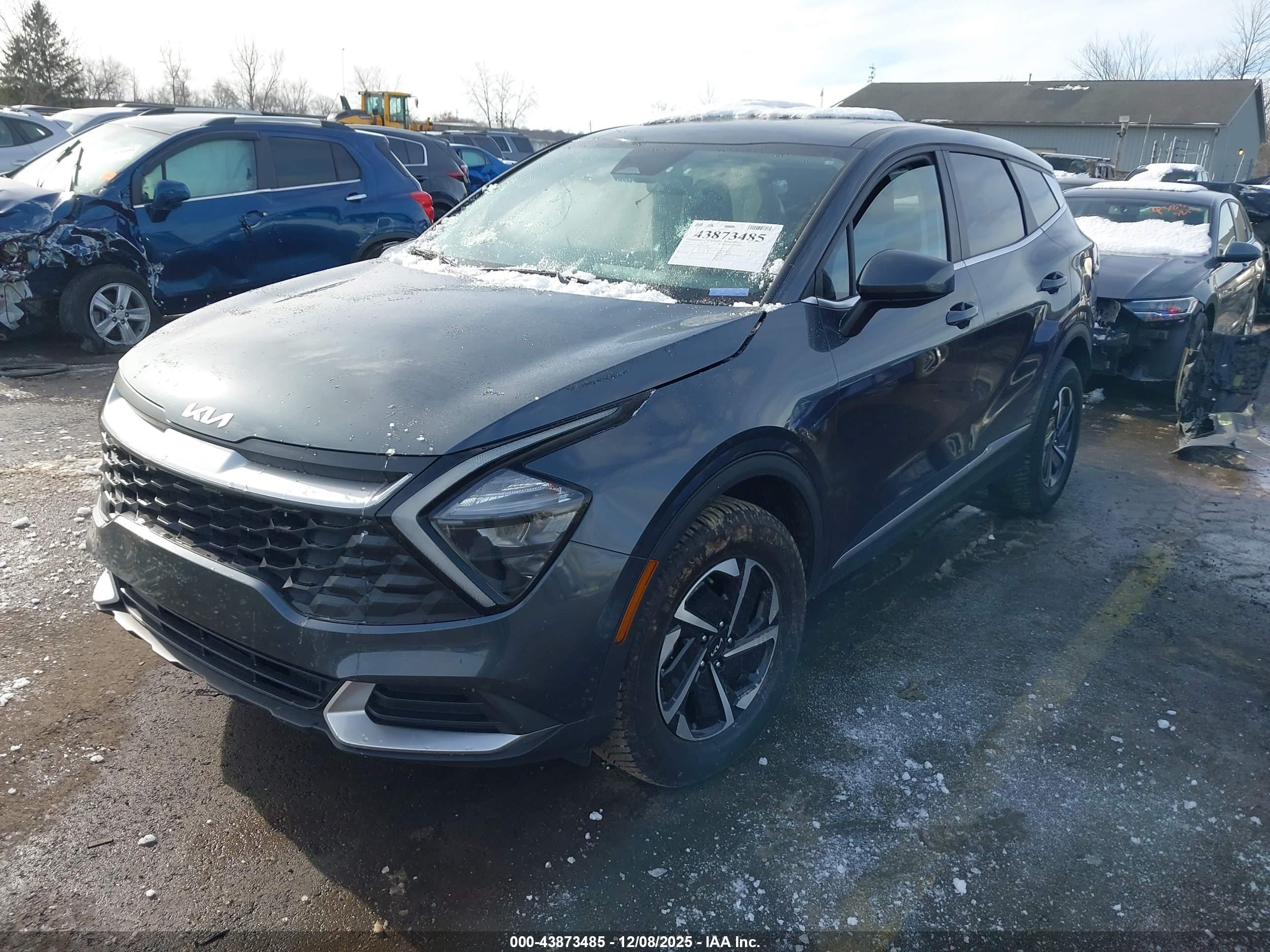 KIA SPORTAGE image 2