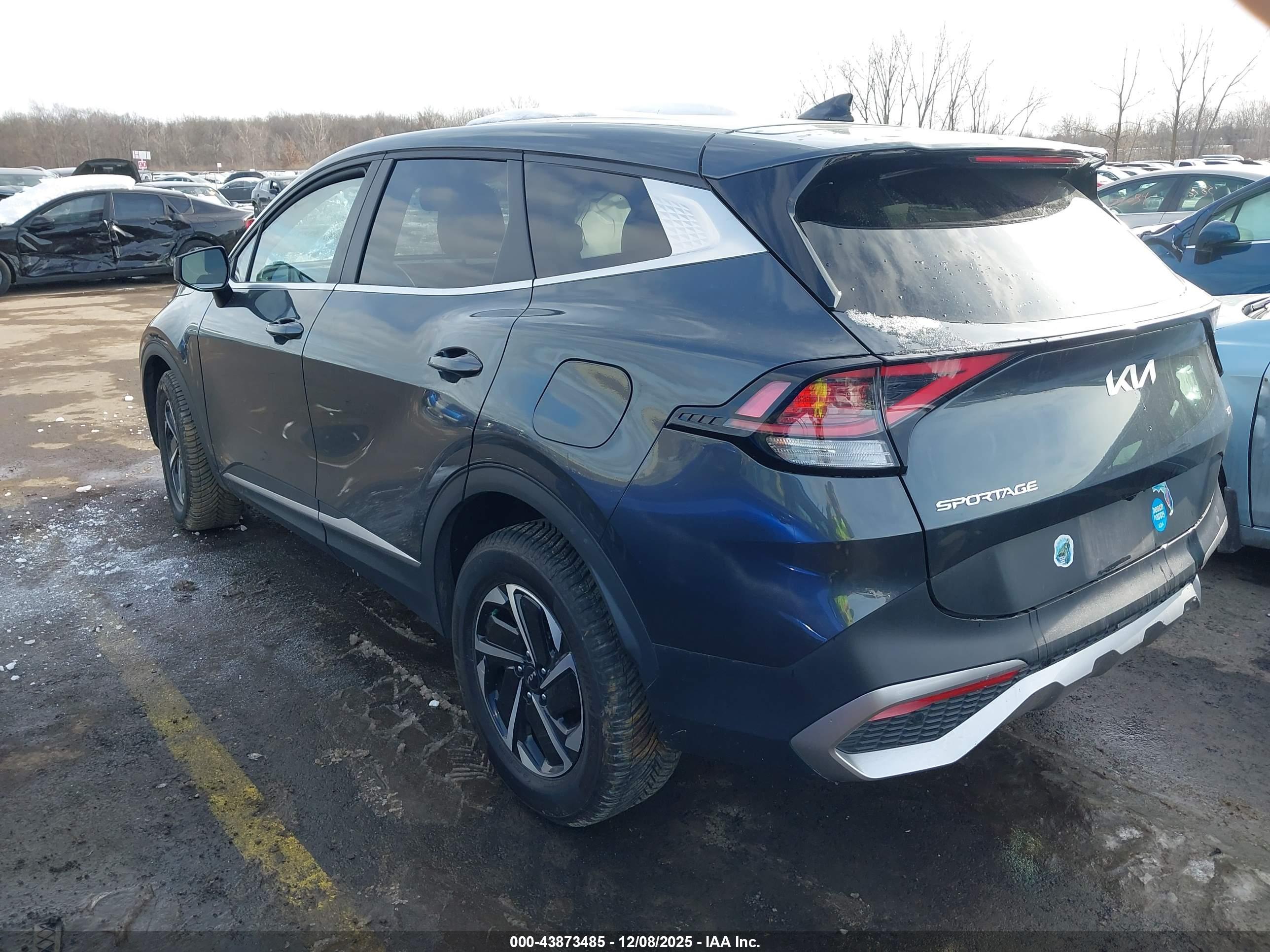 KIA SPORTAGE image 3