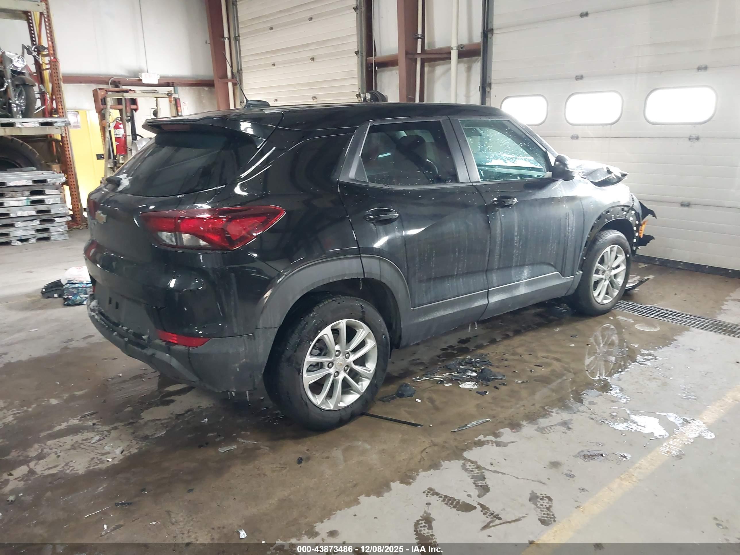 CHEVROLET TRAILBLAZER image 4