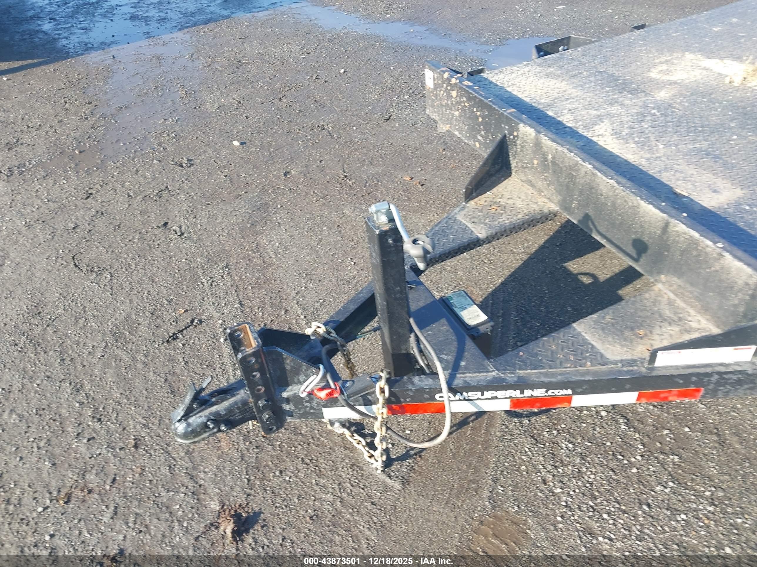 CAM TRAILERS image 10