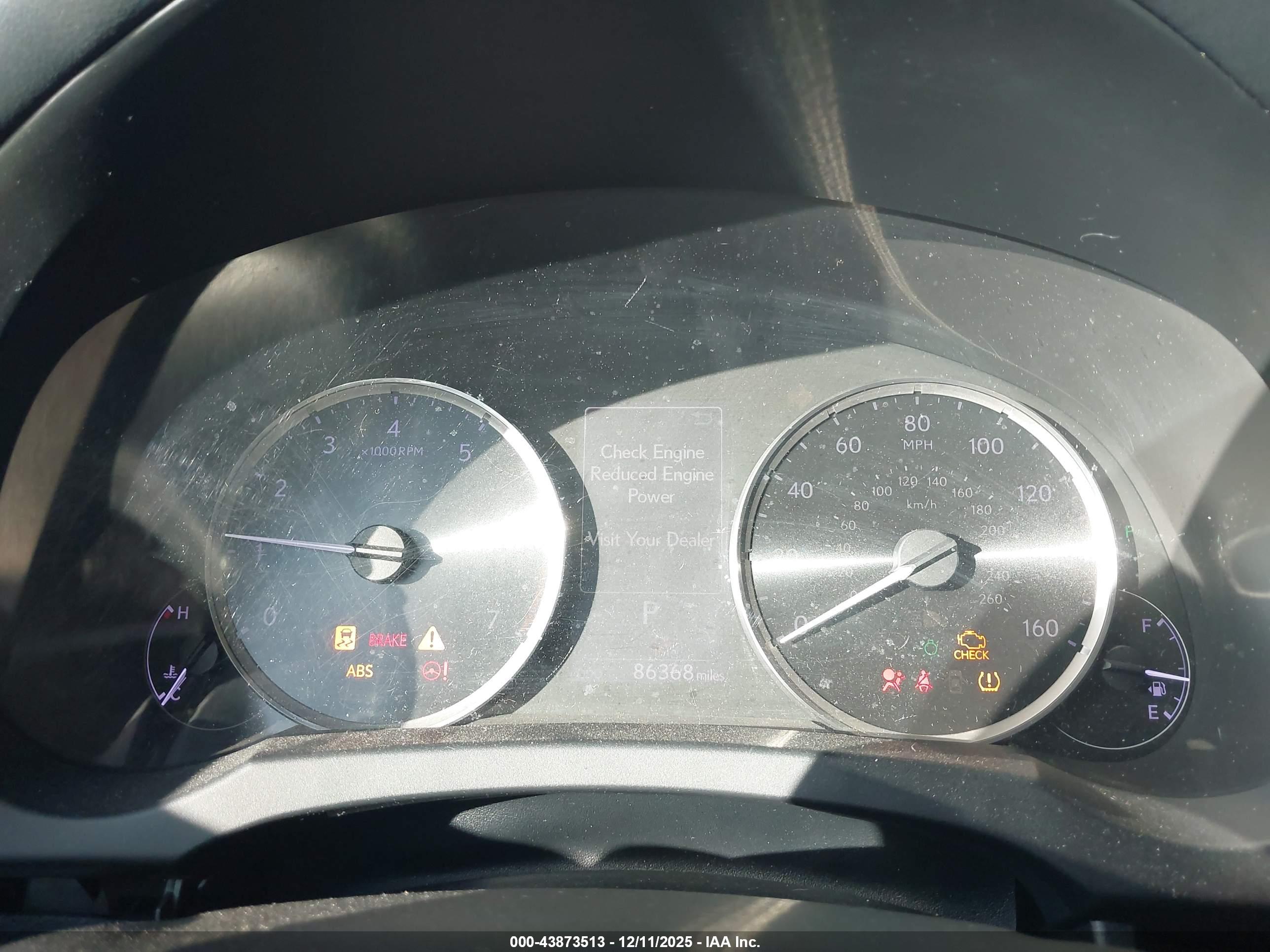 LEXUS IS image 7