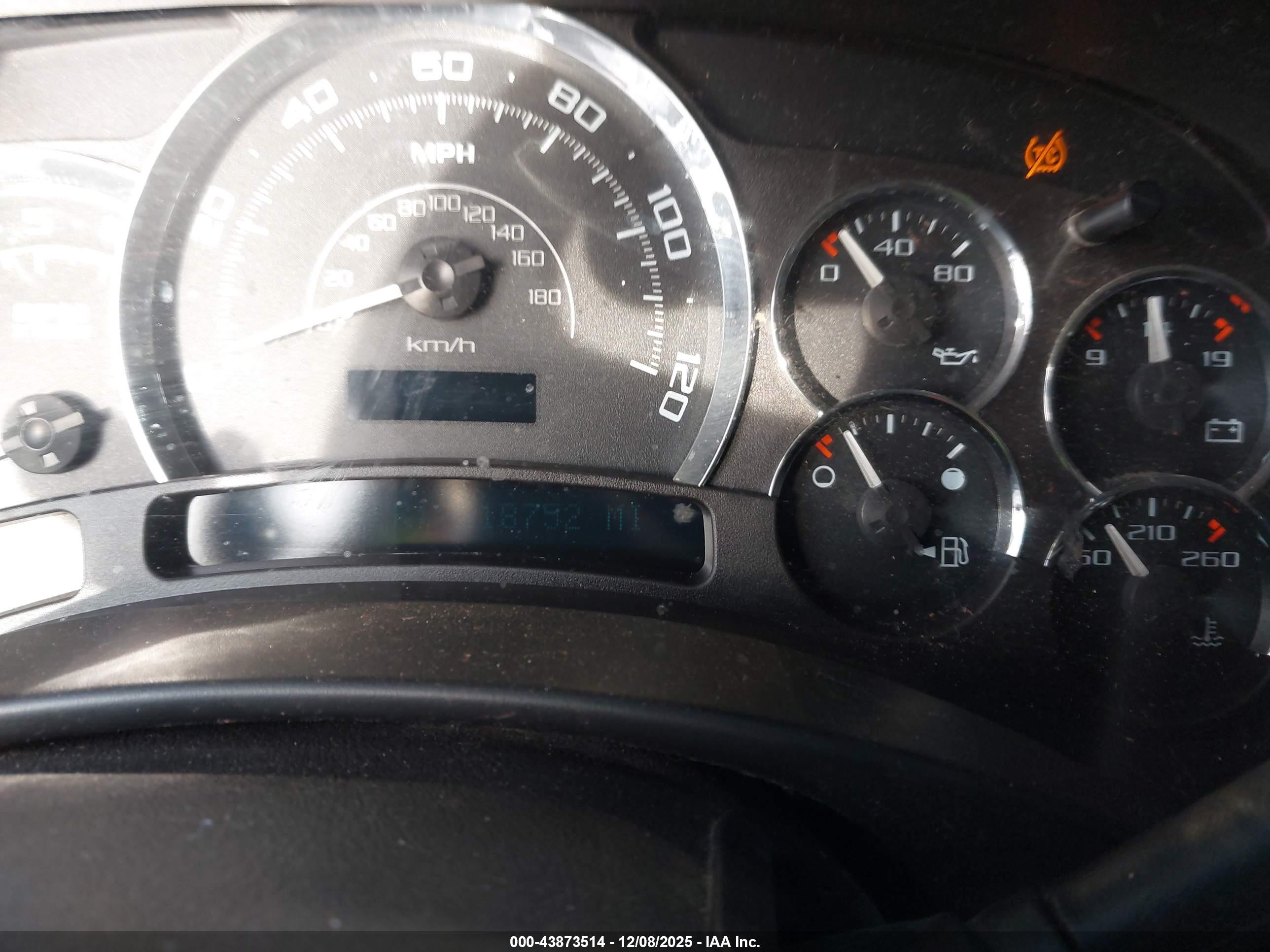 CADILLAC ESCALADE image 7