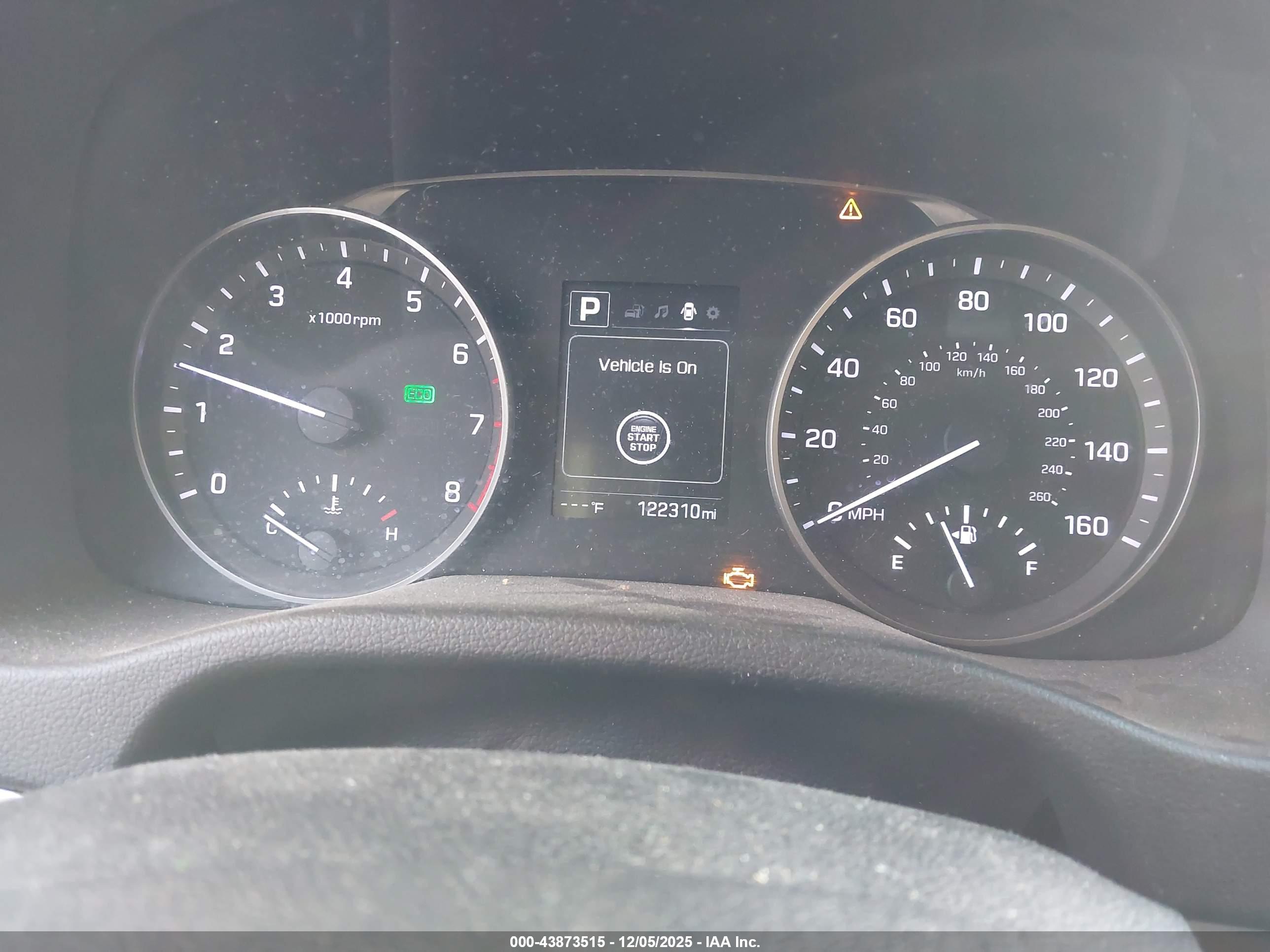 HYUNDAI ELANTRA image 7