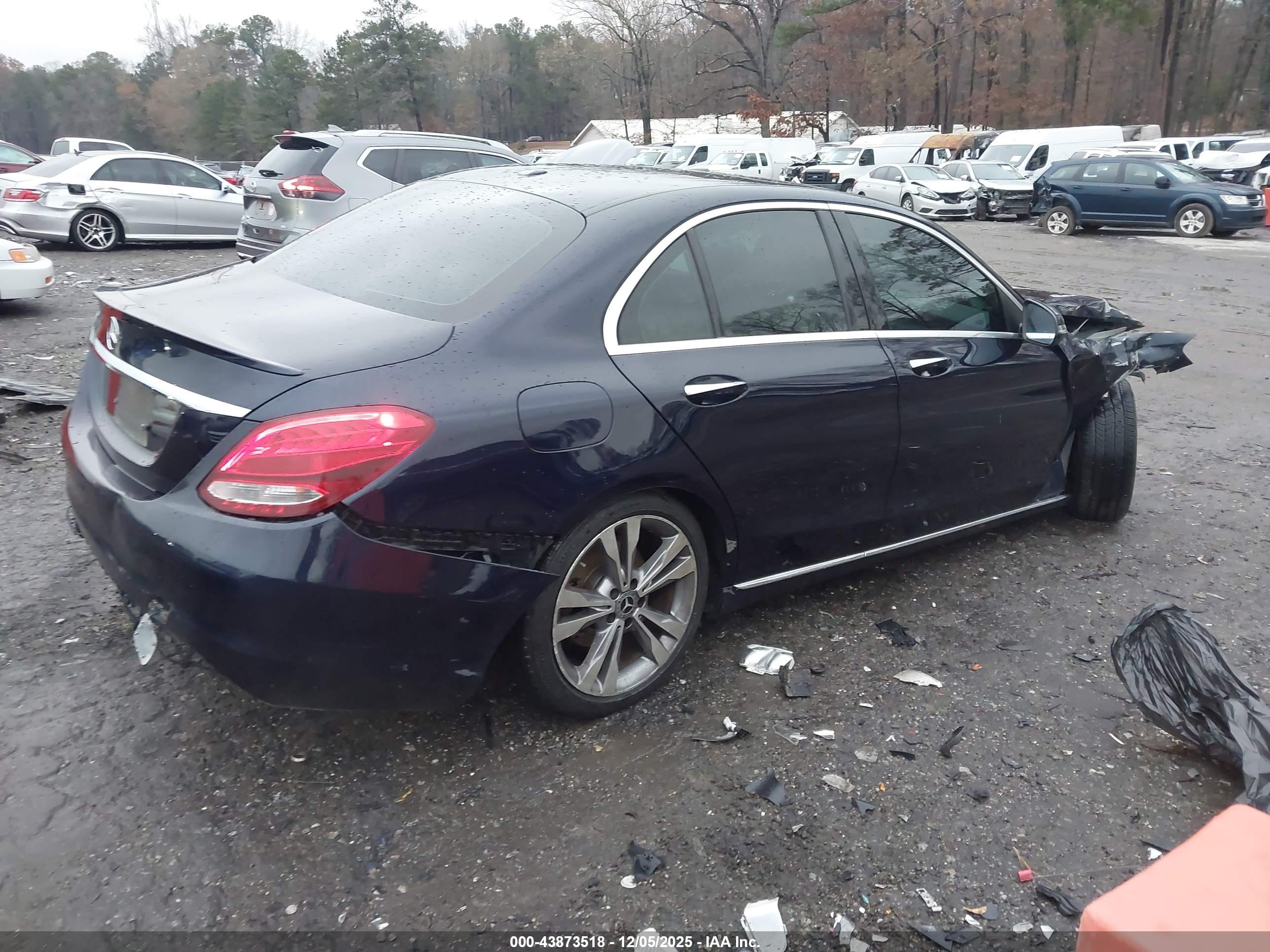 MERCEDES-BENZ C image 4
