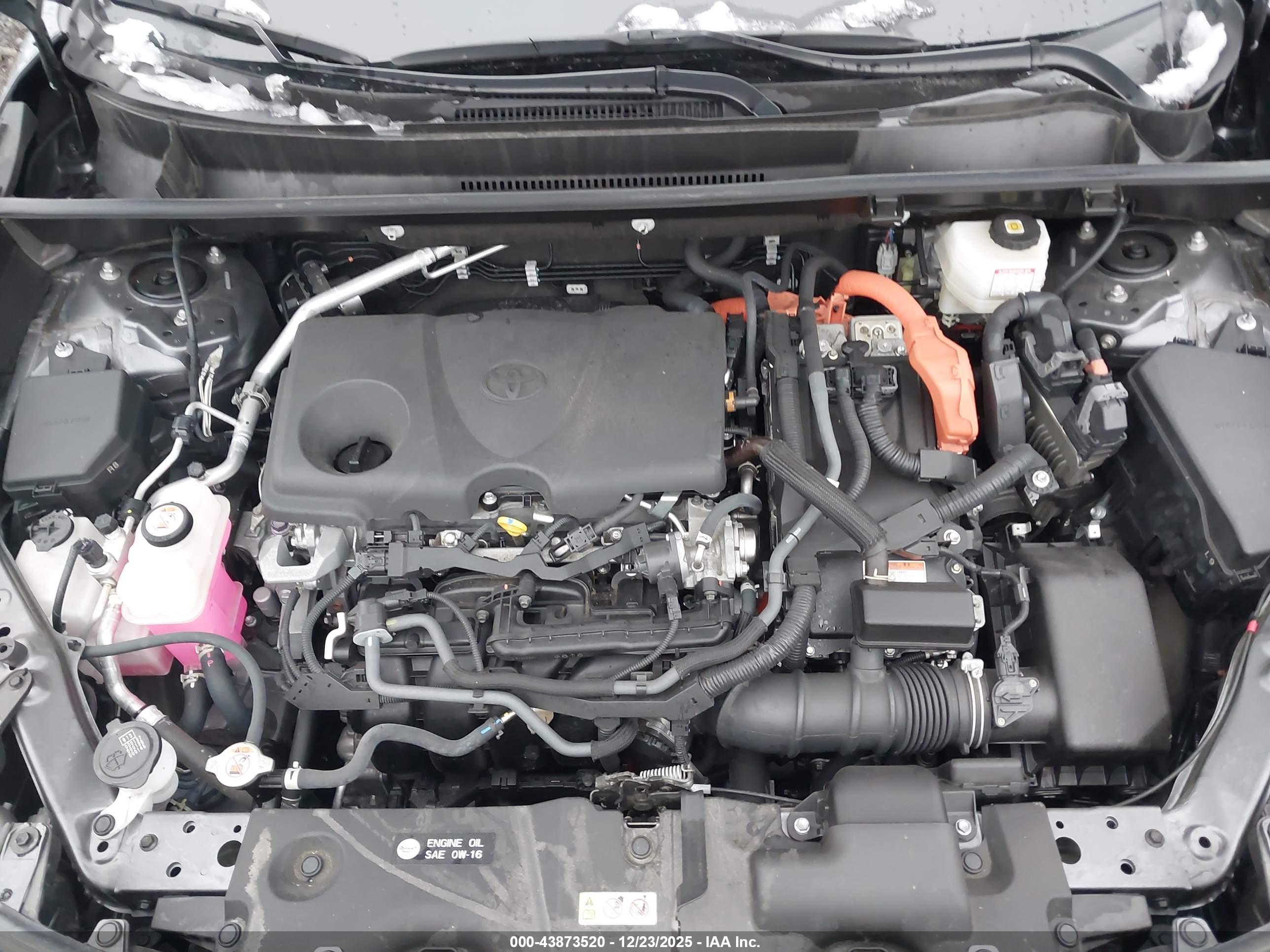 TOYOTA RAV4 image 10