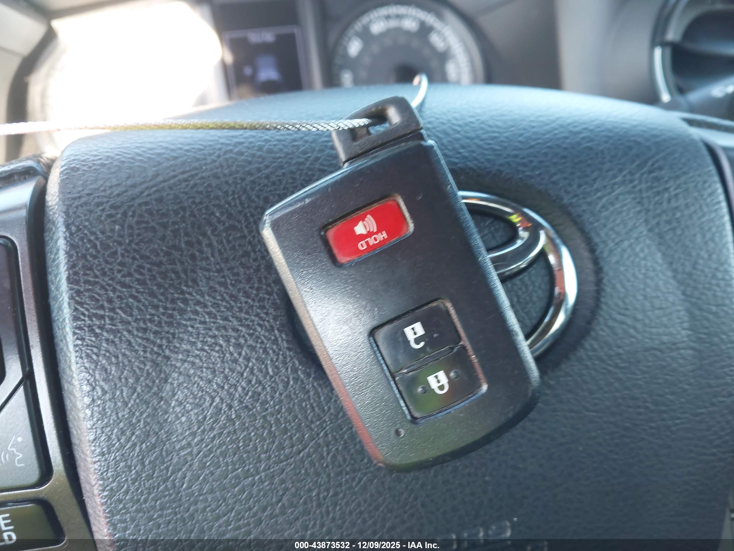 TOYOTA TACOMA image 11