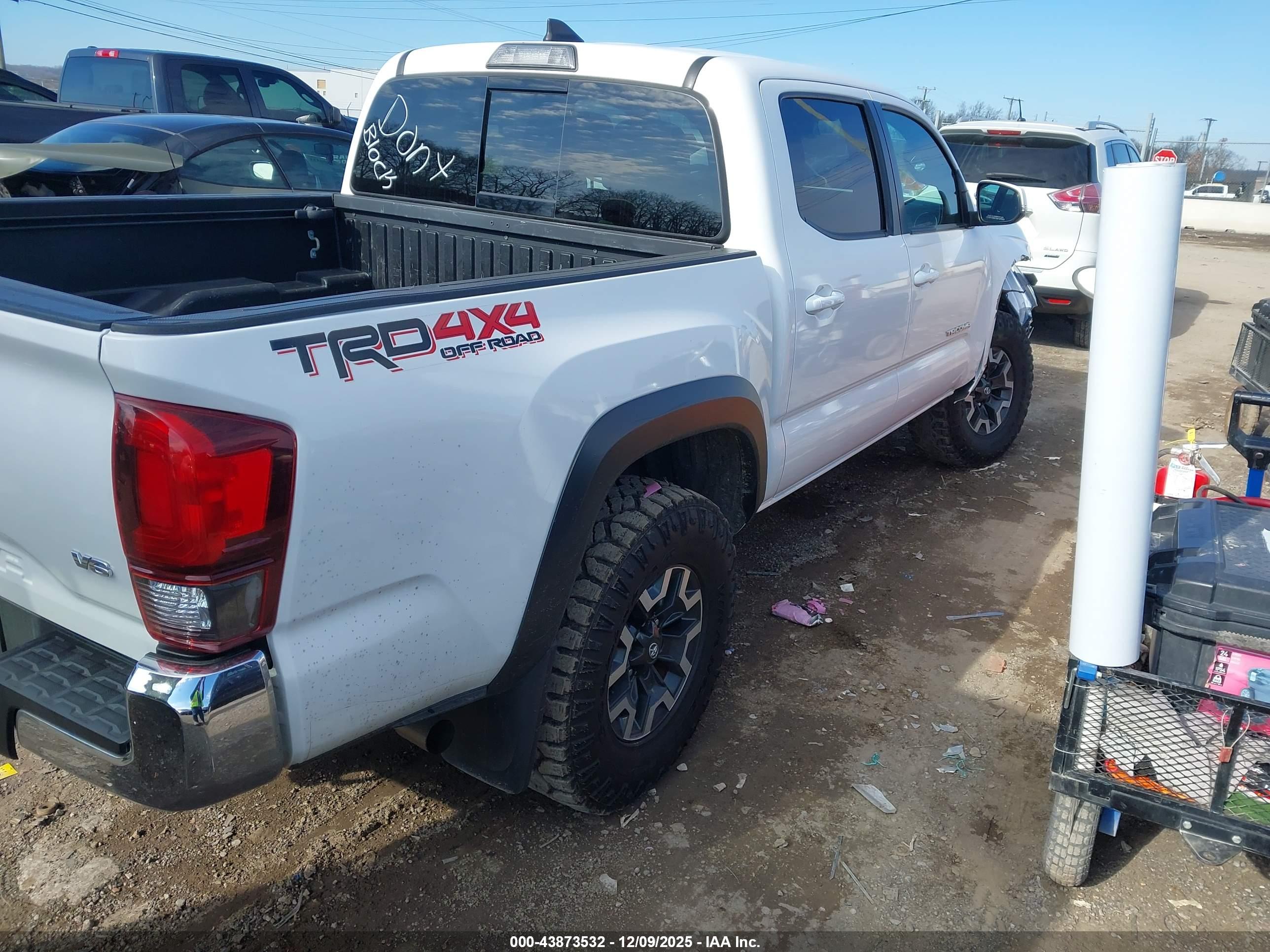 TOYOTA TACOMA image 4