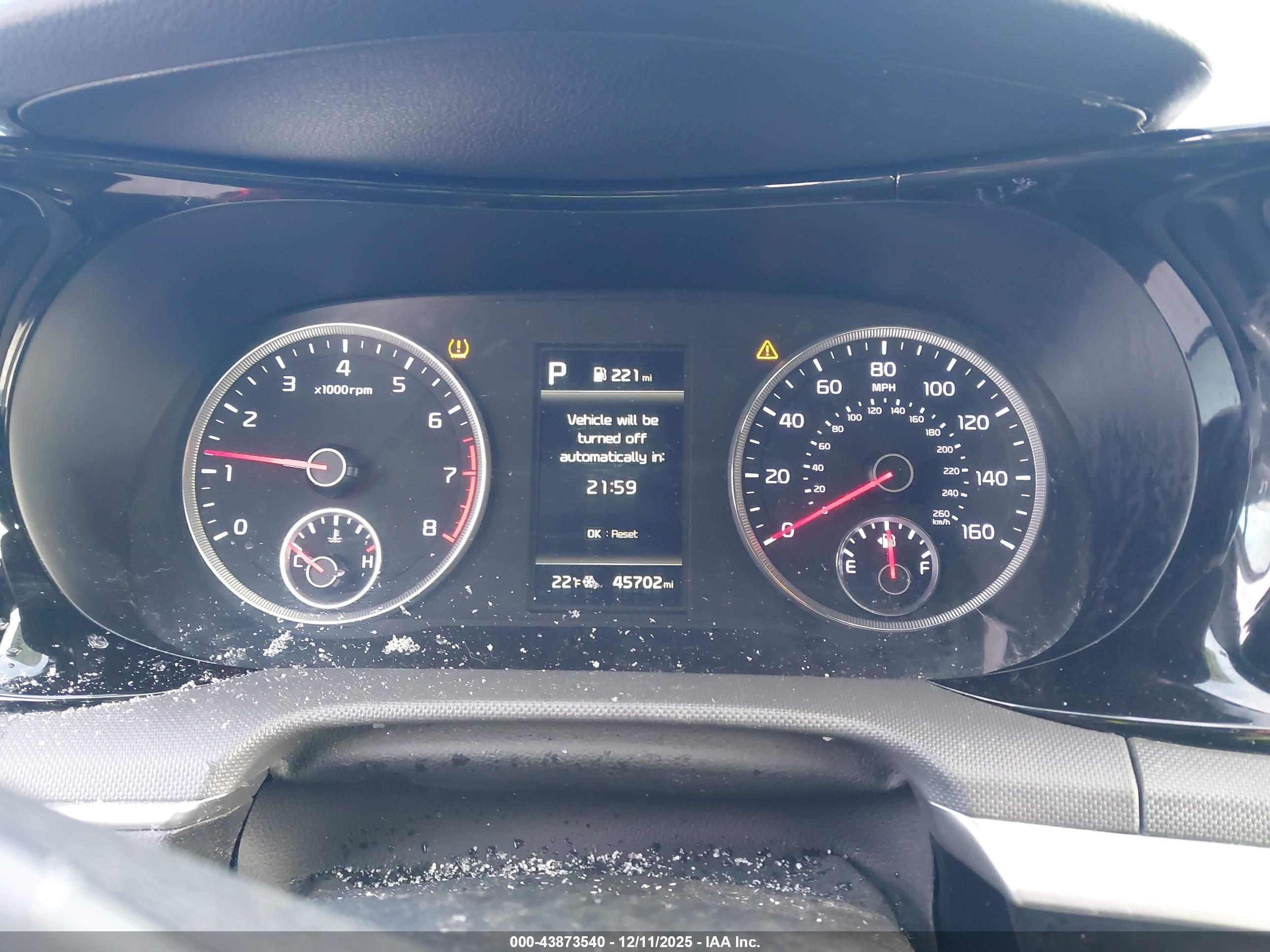 KIA K5 image 7